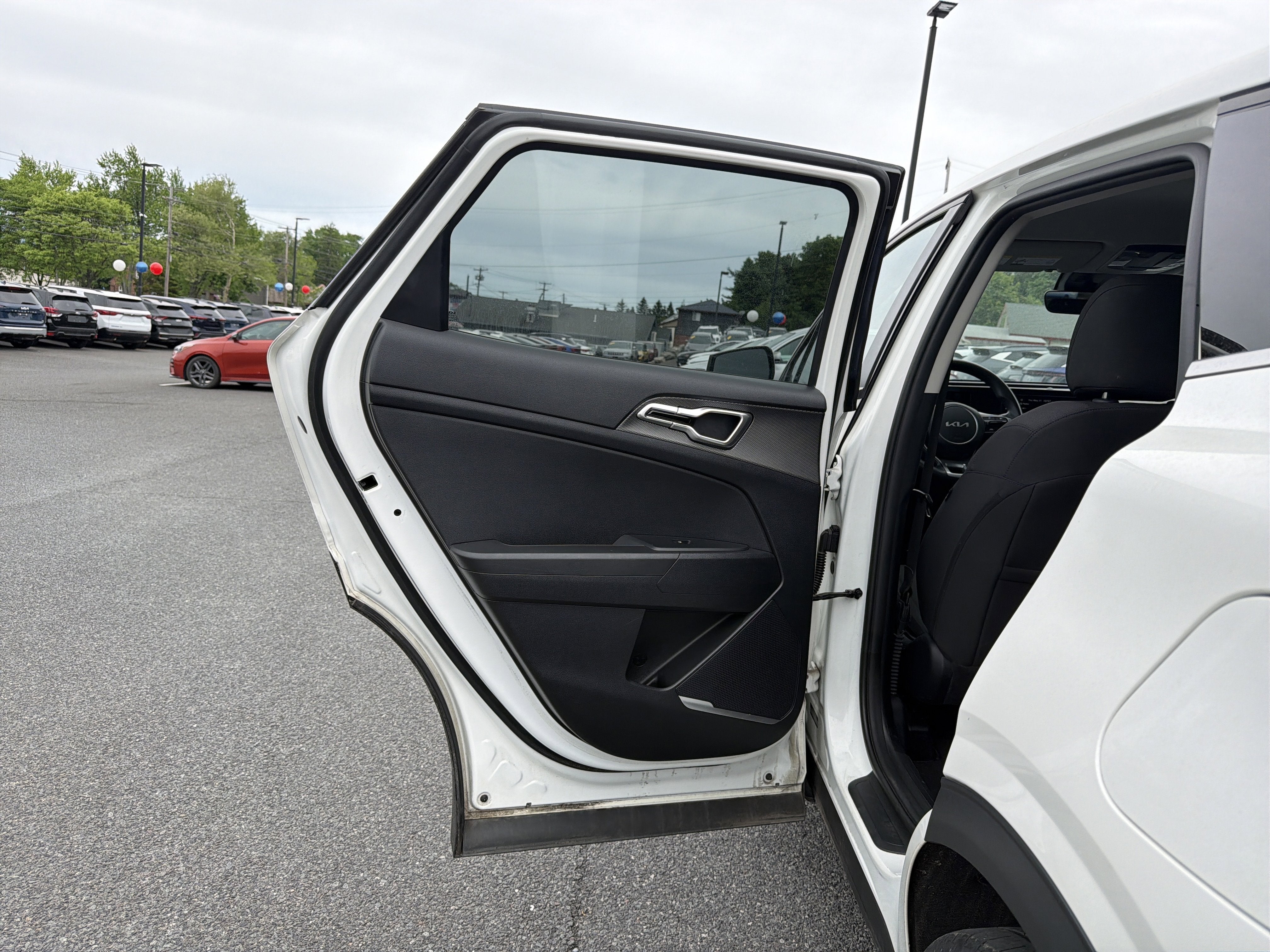 2023 Kia Sportage LX