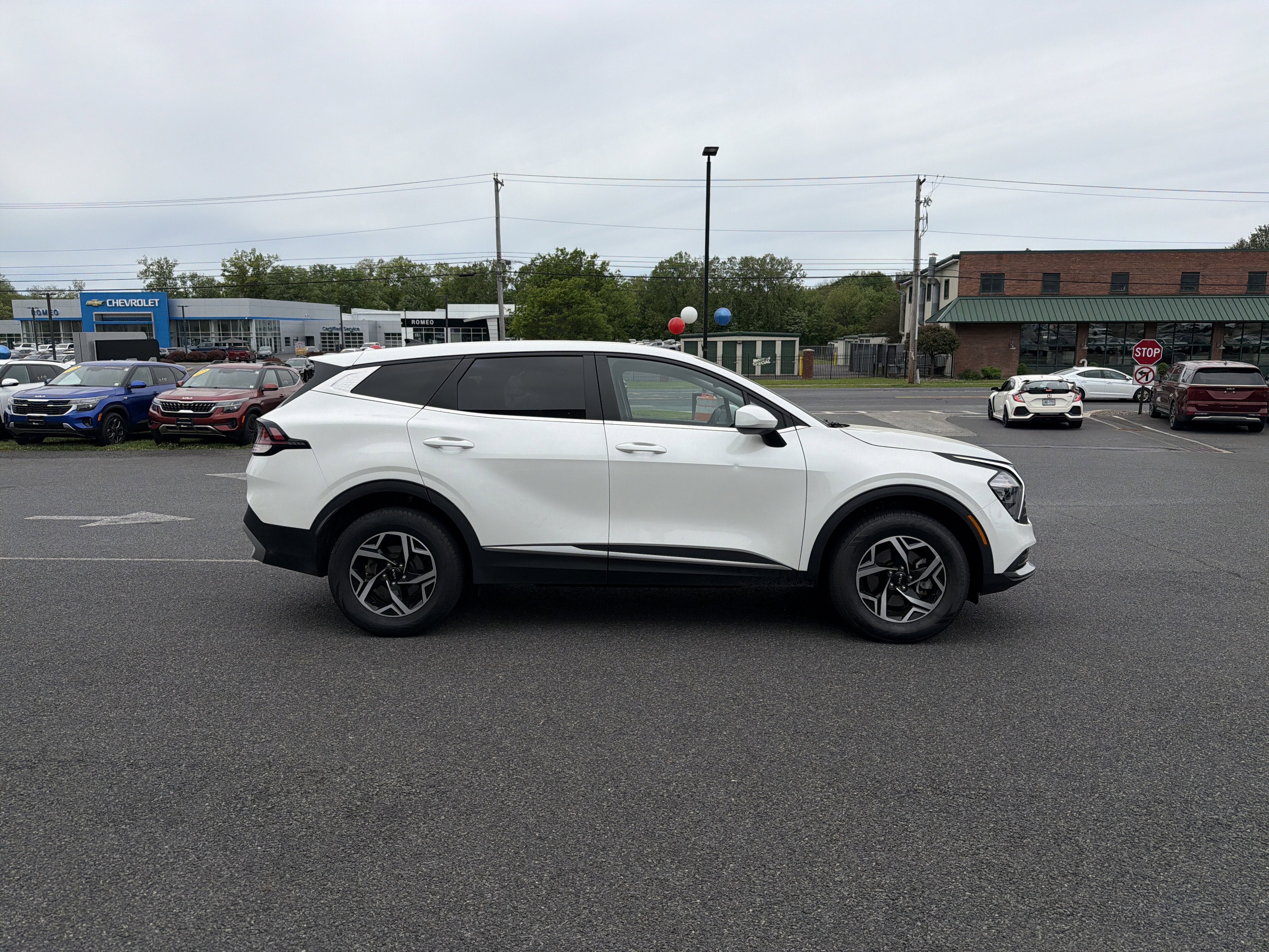 2023 Kia Sportage LX