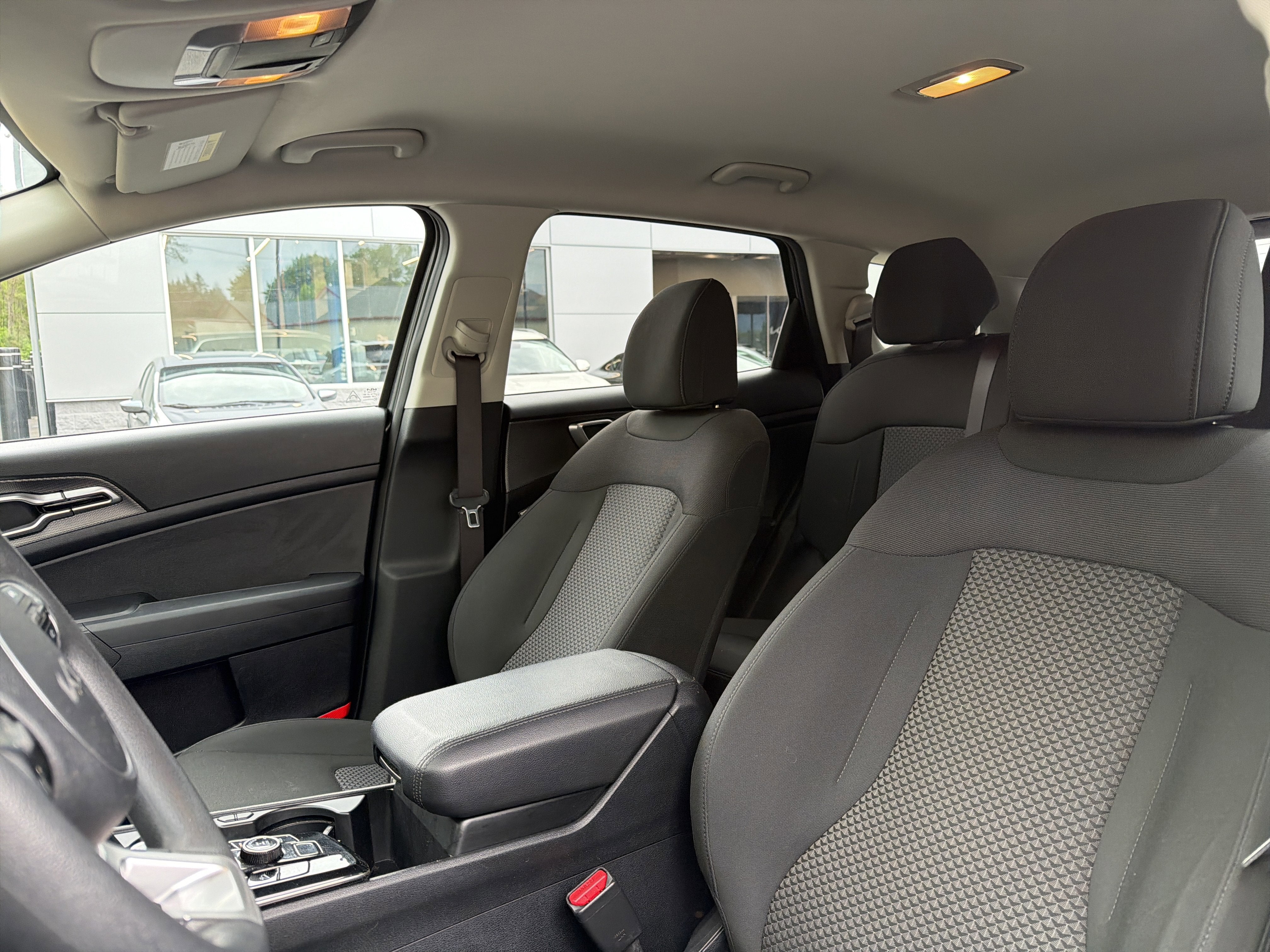 2023 Kia Sportage Hybrid LX