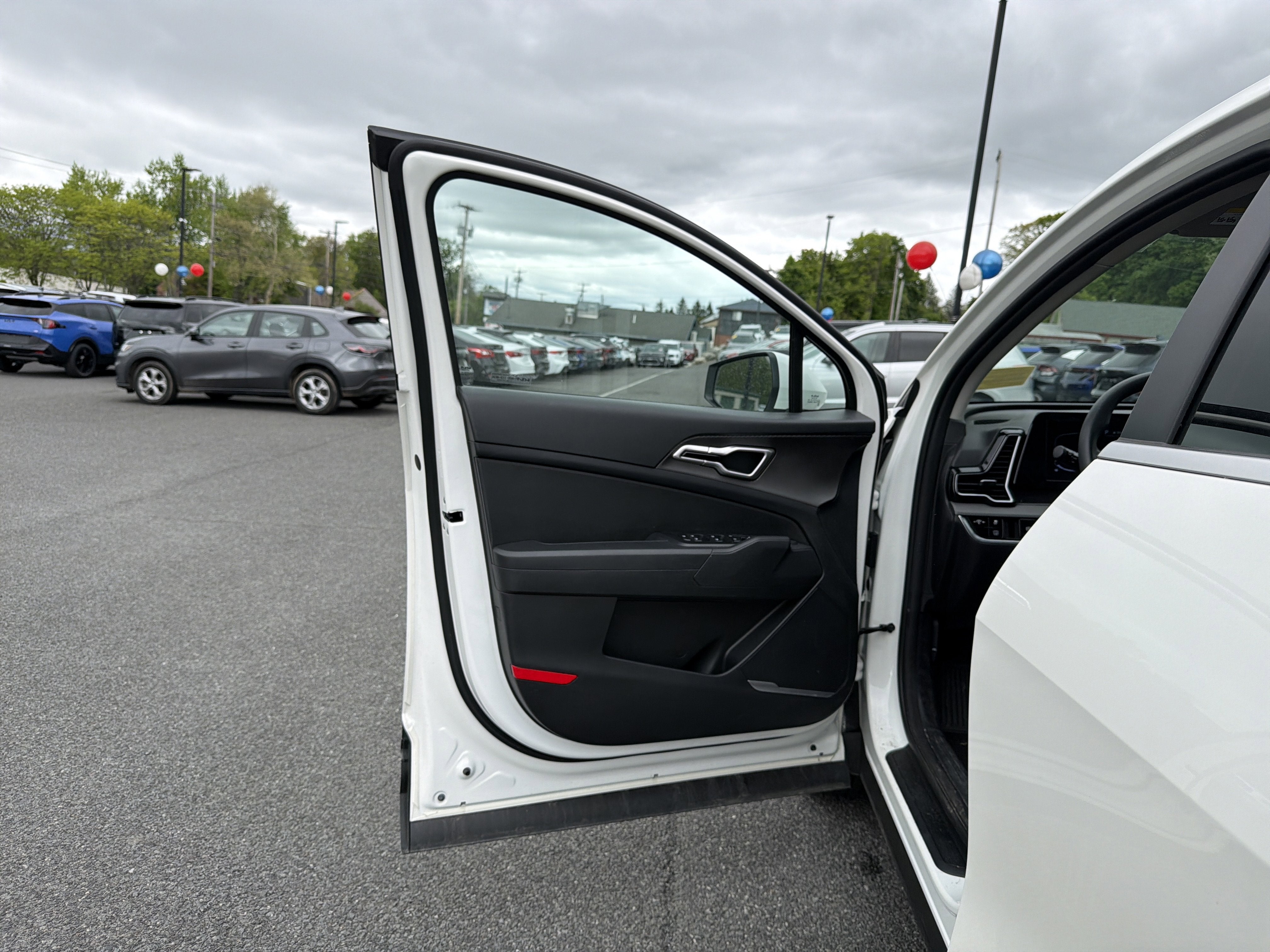 2023 Kia Sportage Hybrid LX