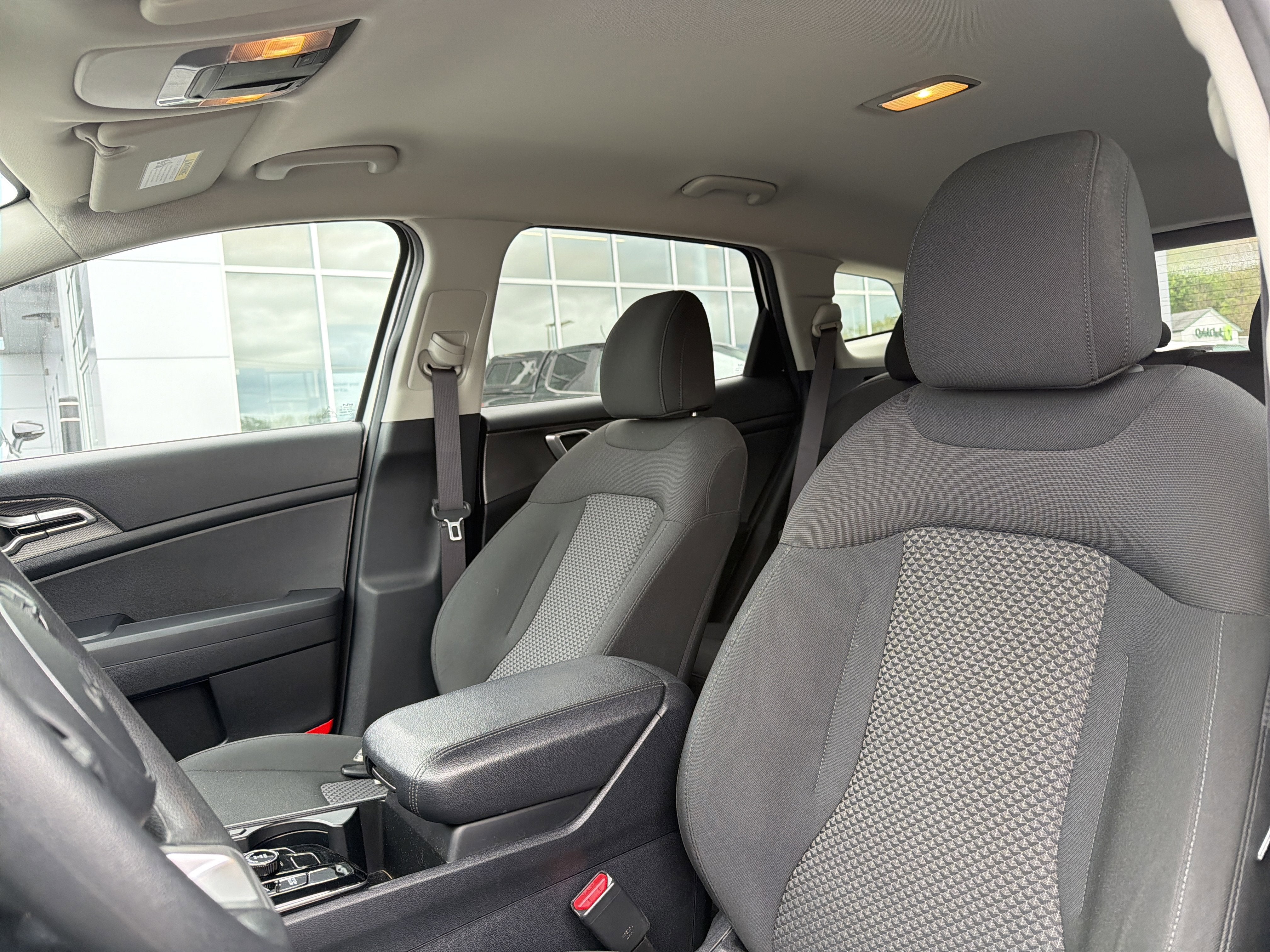 2023 Kia Sportage Hybrid LX