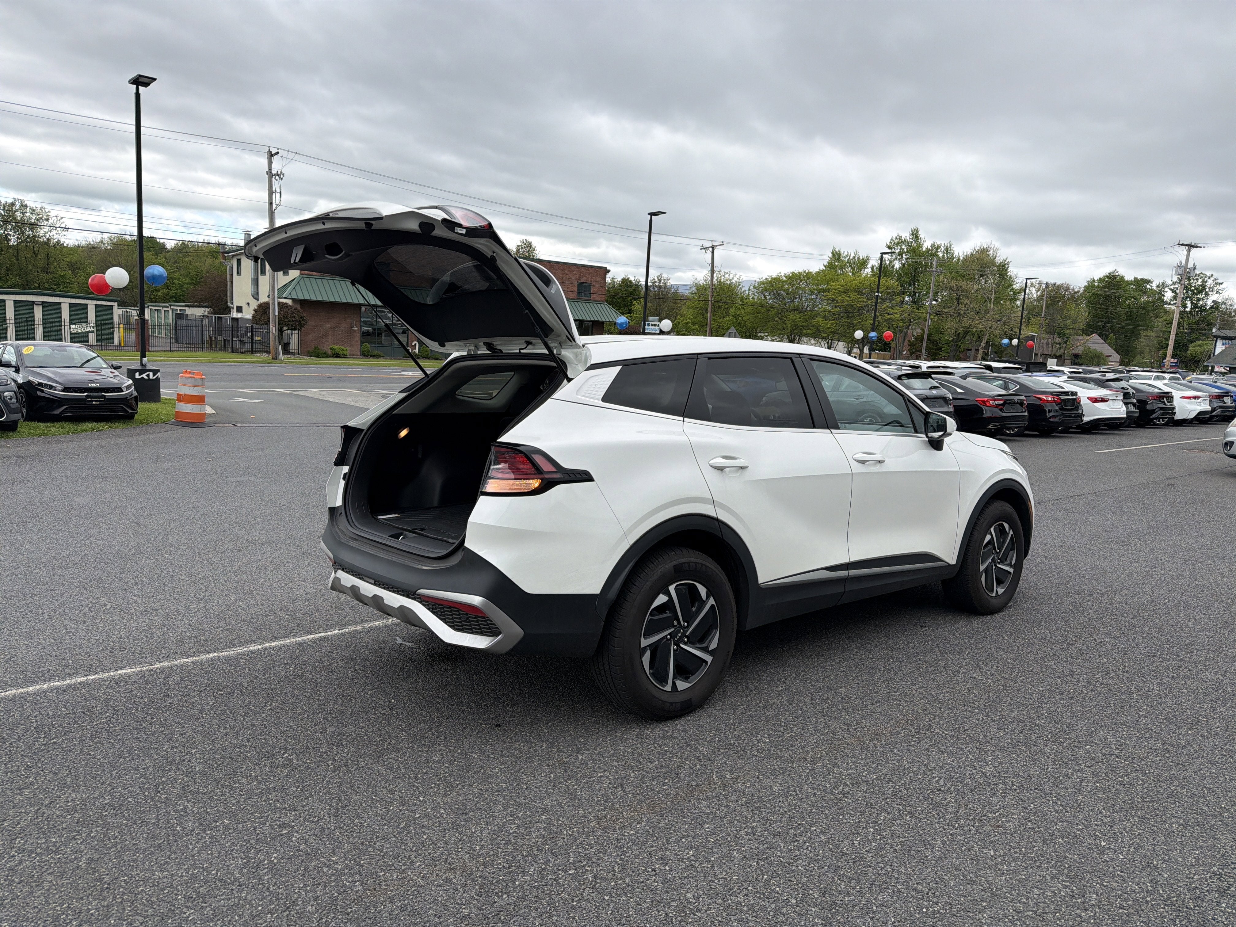 2023 Kia Sportage Hybrid LX
