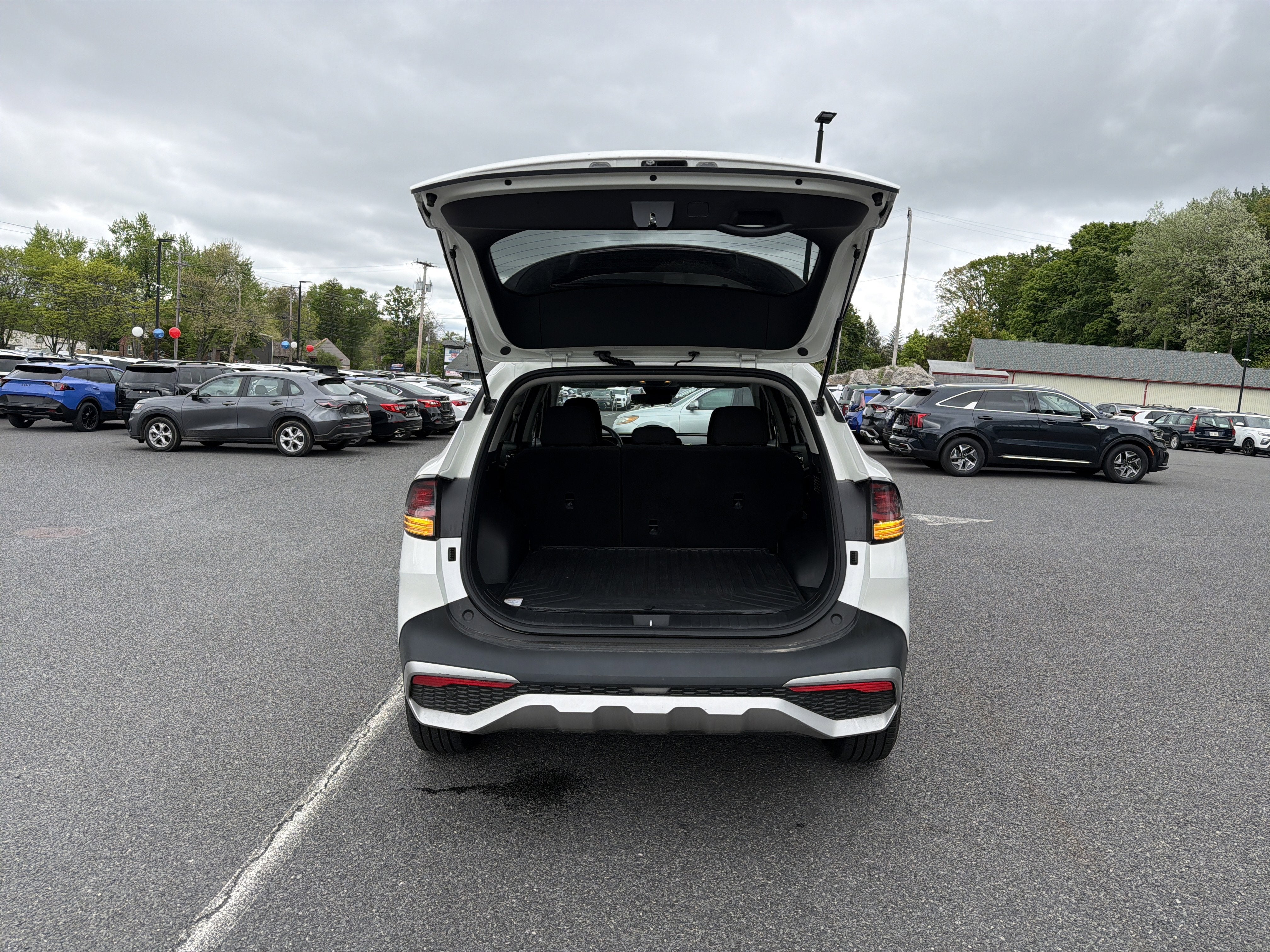 2023 Kia Sportage Hybrid LX