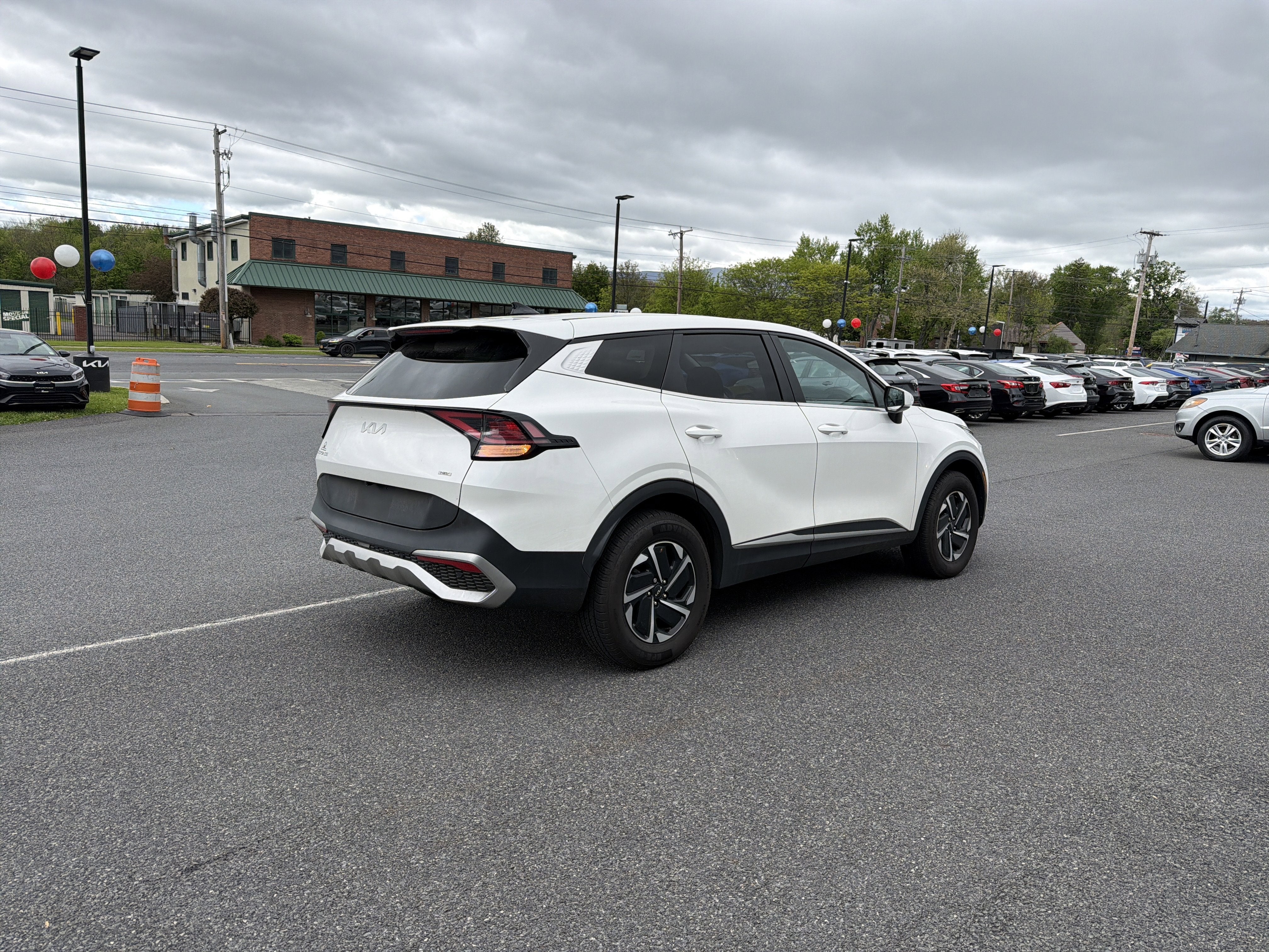 2023 Kia Sportage Hybrid LX