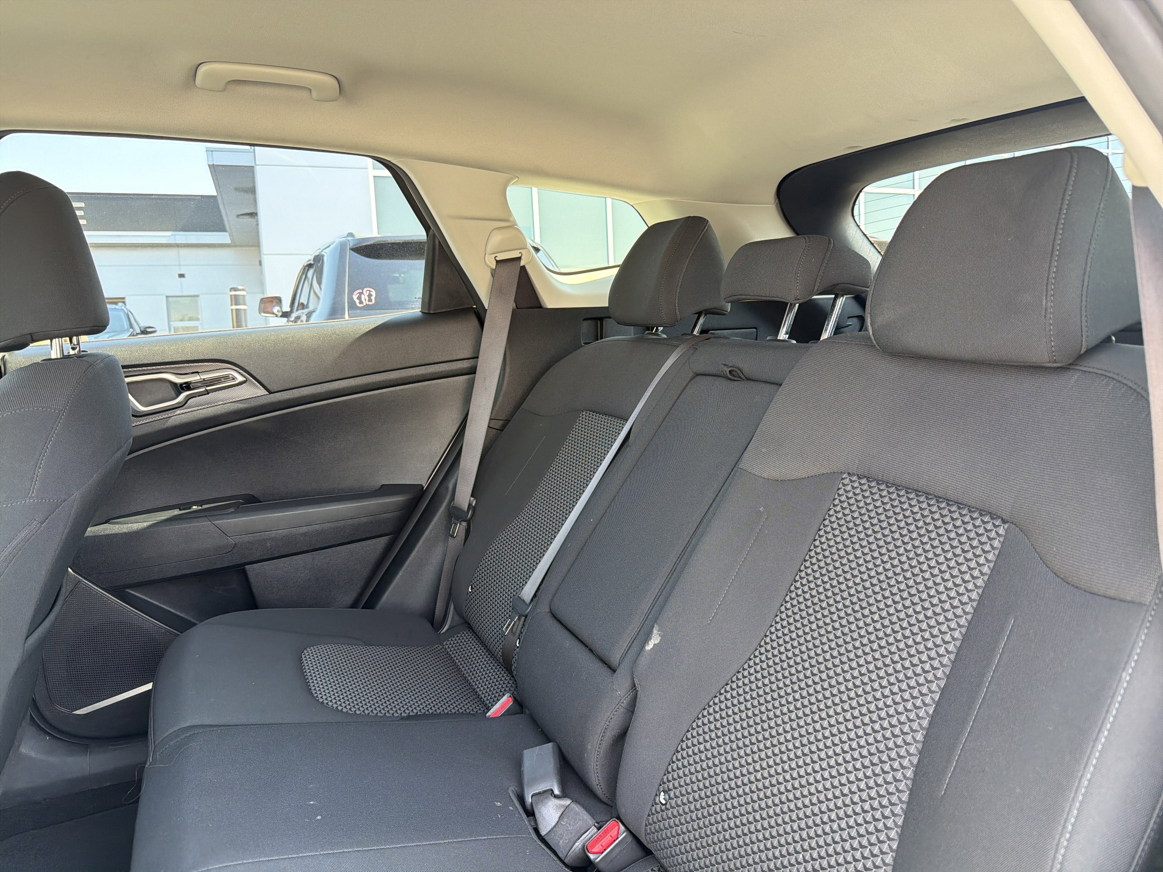 2023 Kia Sportage Hybrid LX