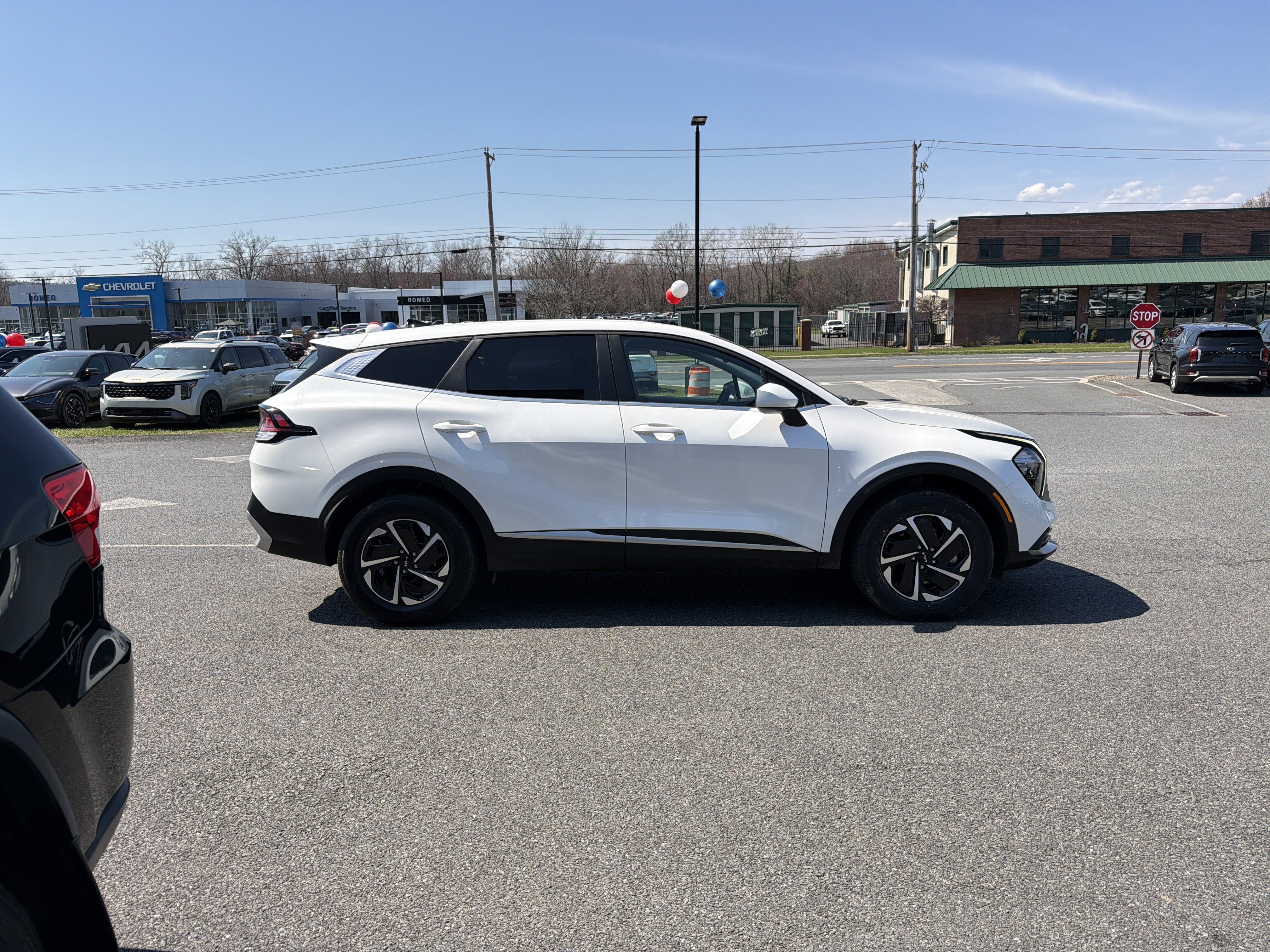 2023 Kia Sportage Hybrid LX