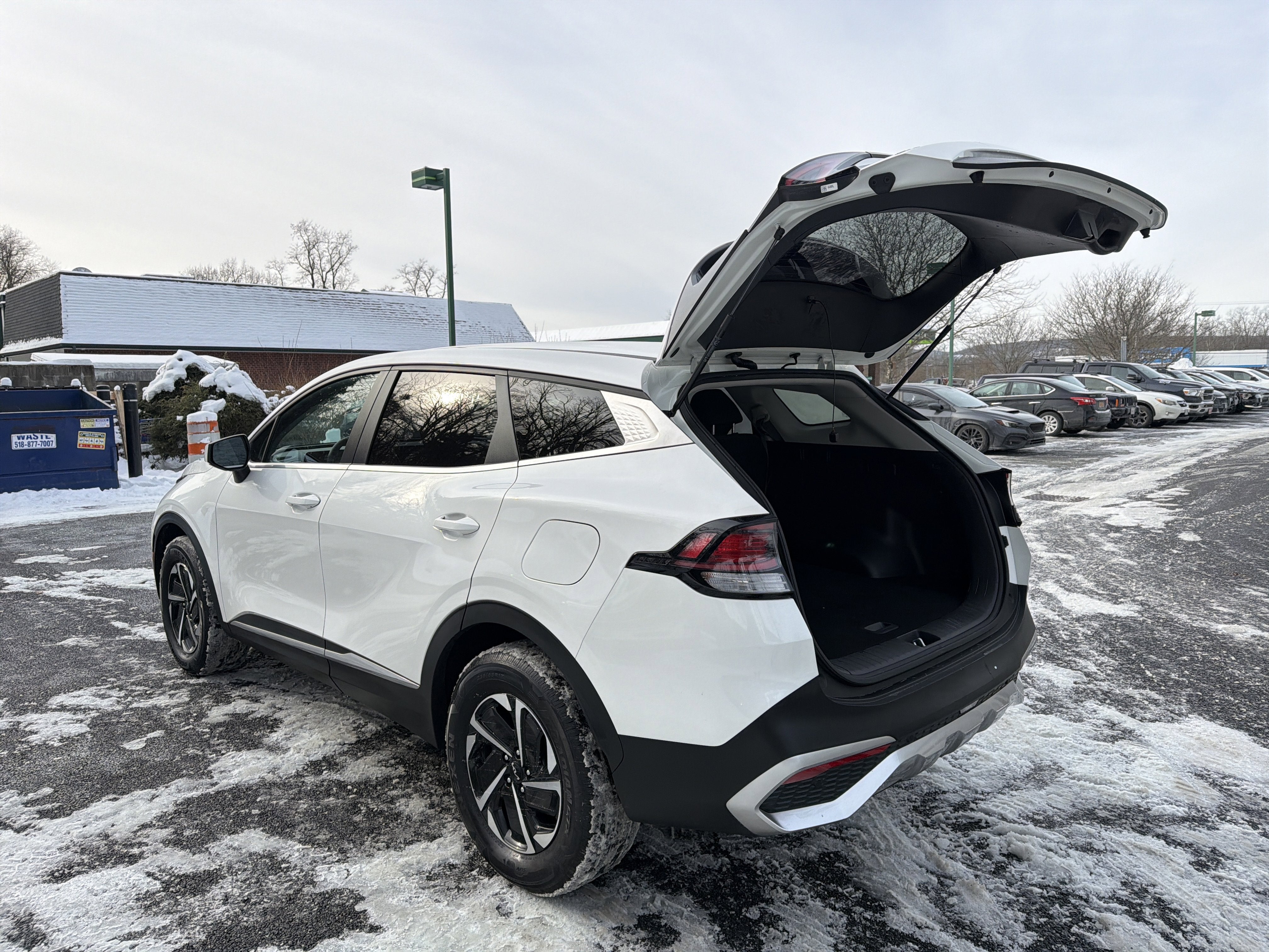 2023 Kia Sportage Hybrid LX