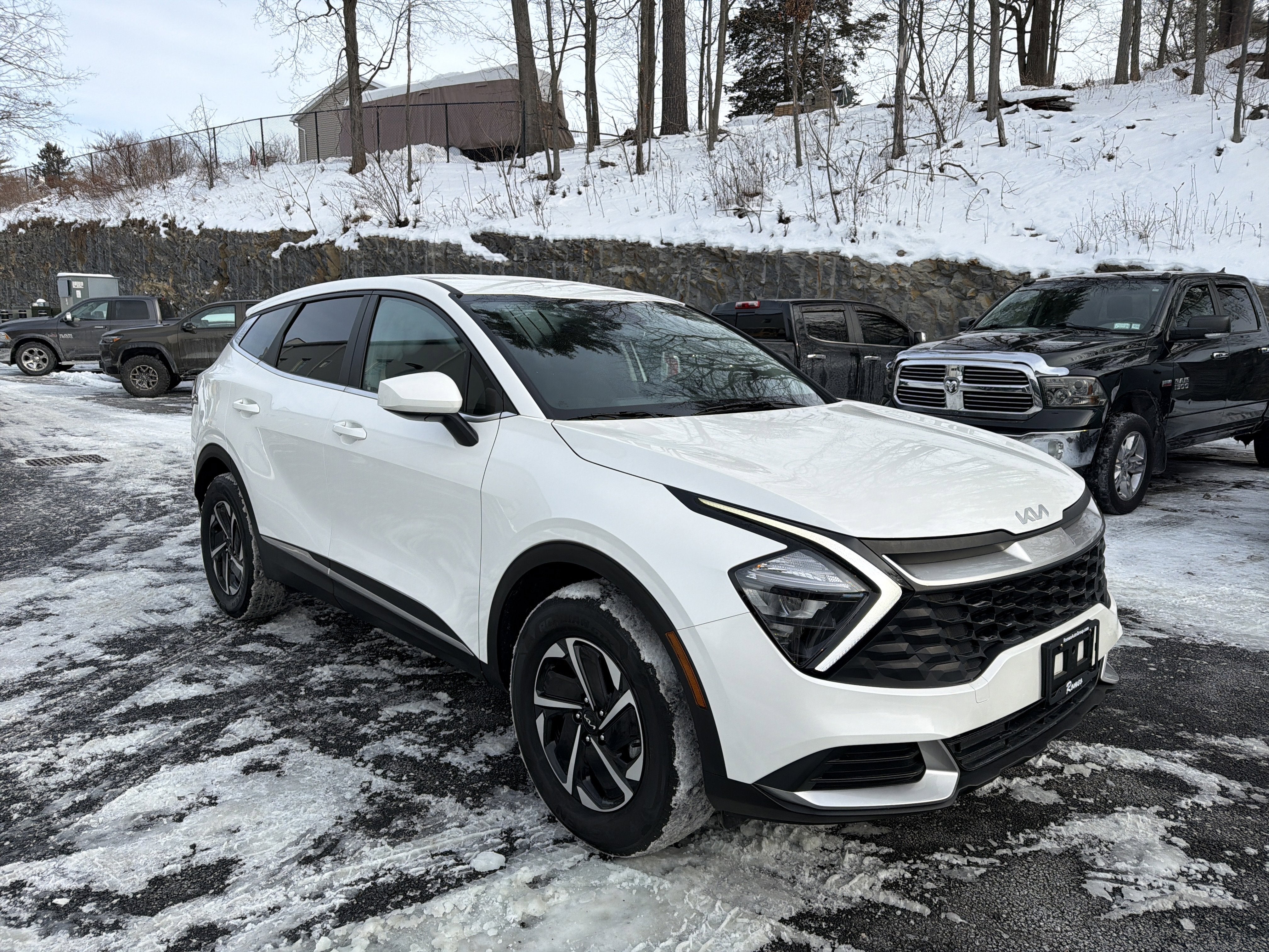 2023 Kia Sportage Hybrid LX