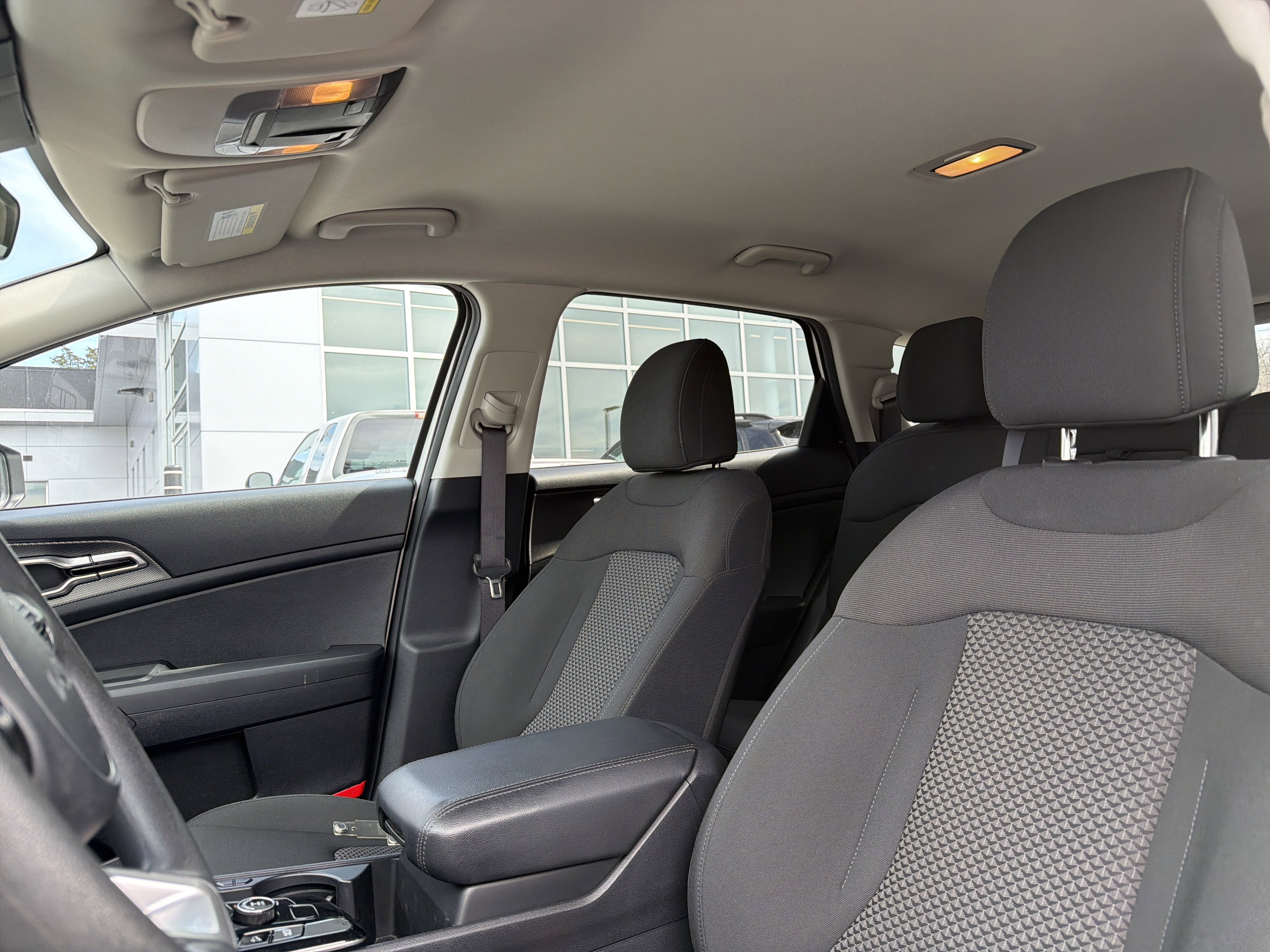2023 Kia Sportage Hybrid LX
