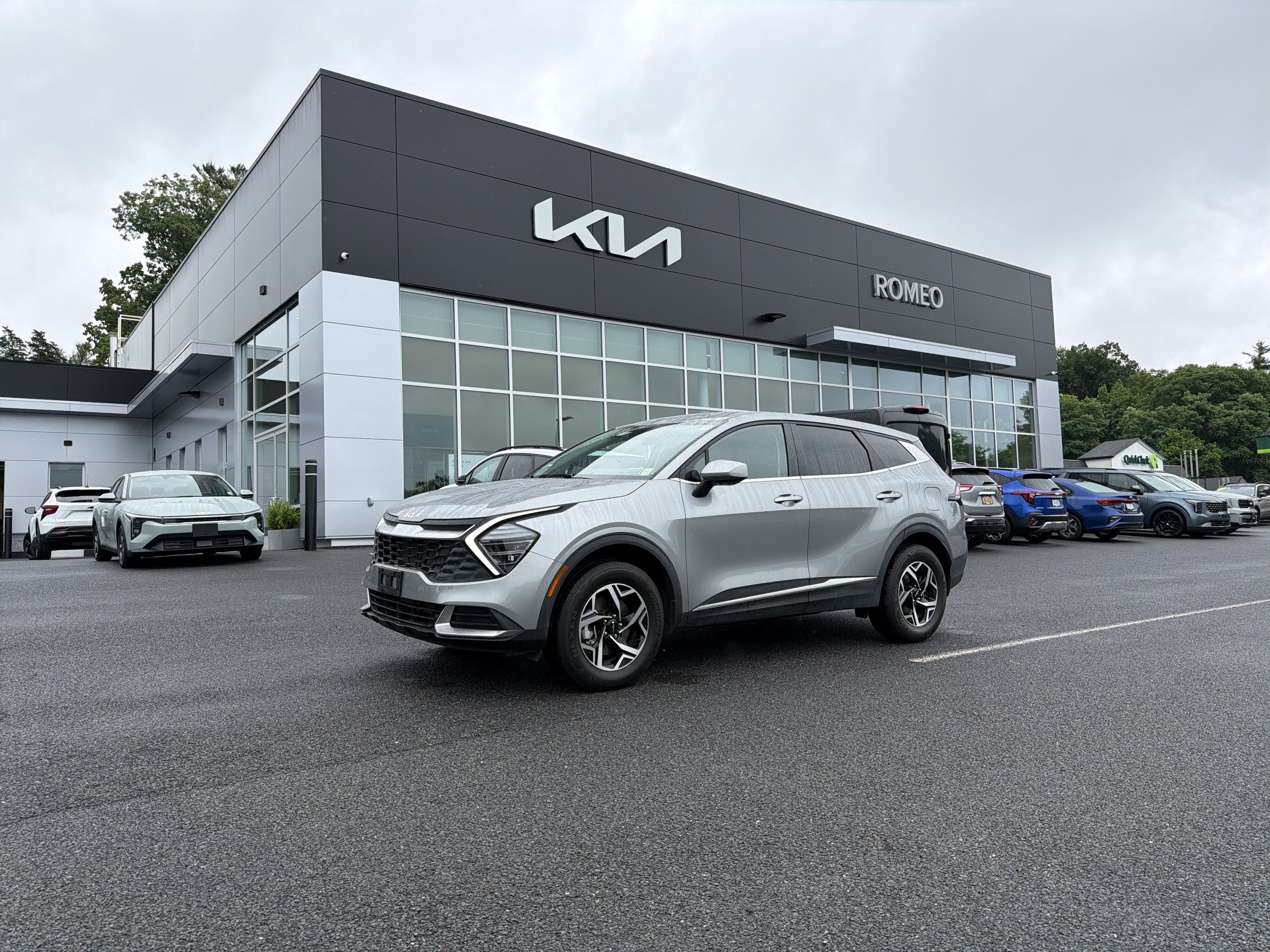 2024 Kia Sportage LX