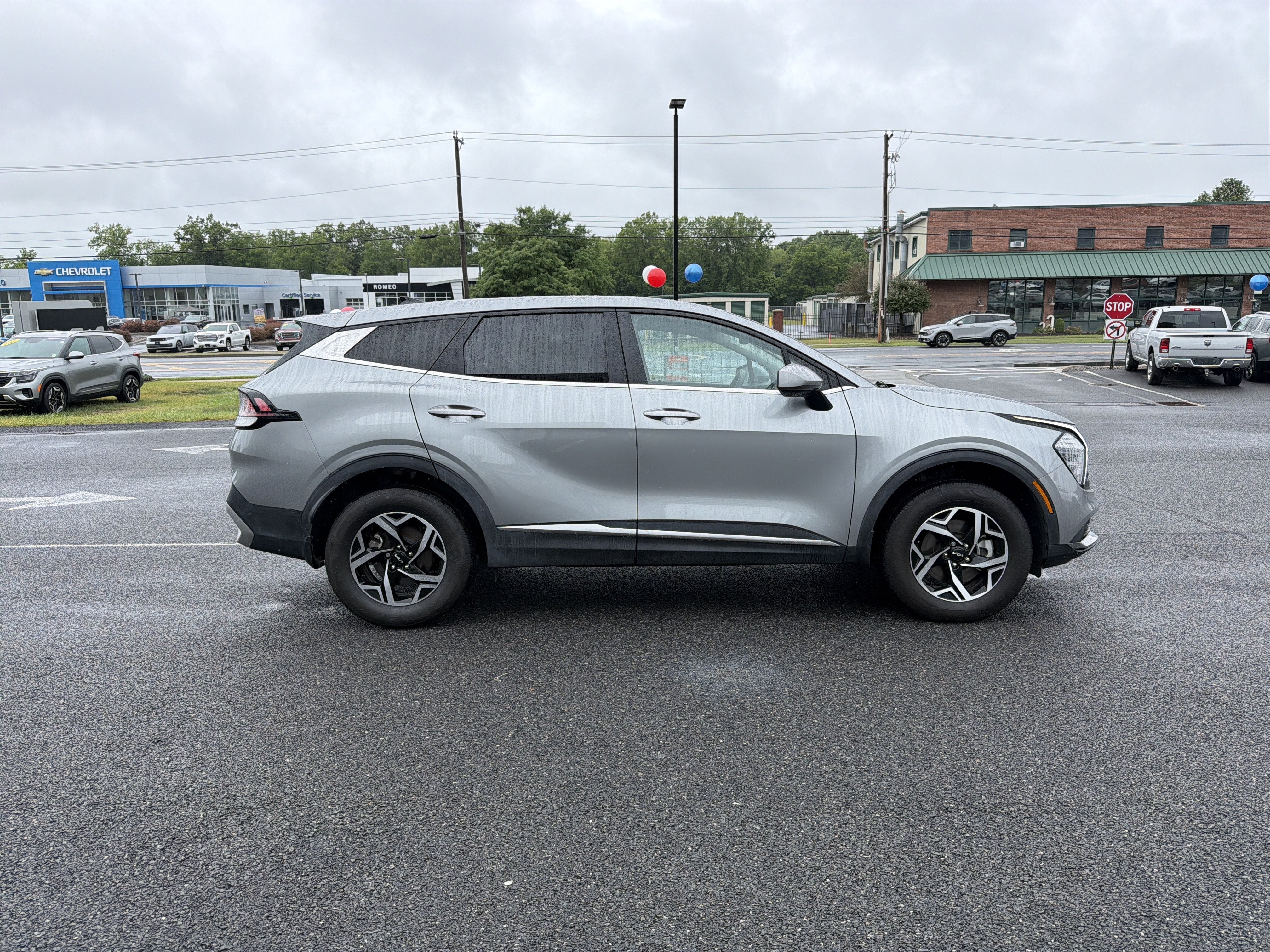 2024 Kia Sportage LX