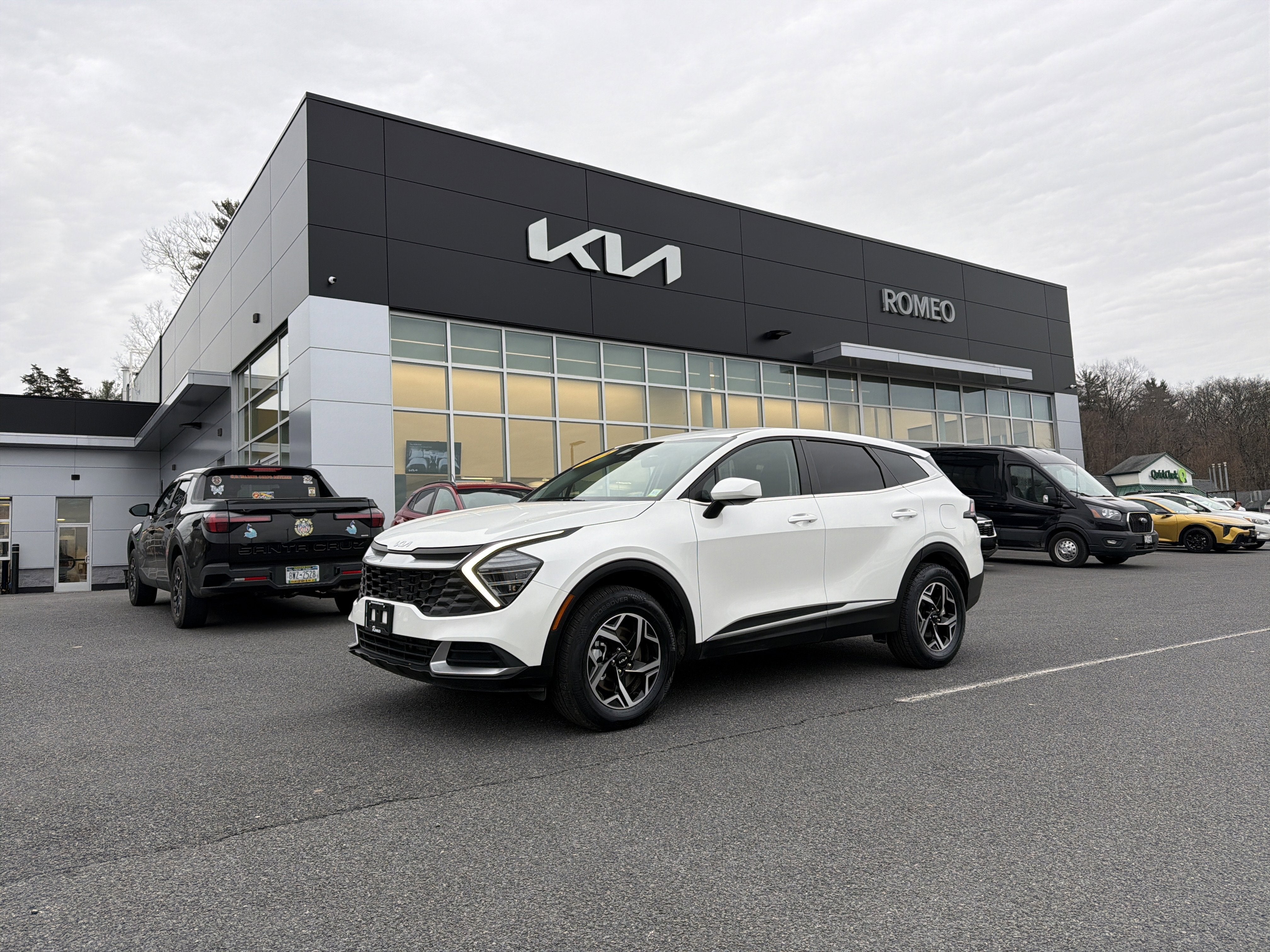 2024 Kia Sportage LX