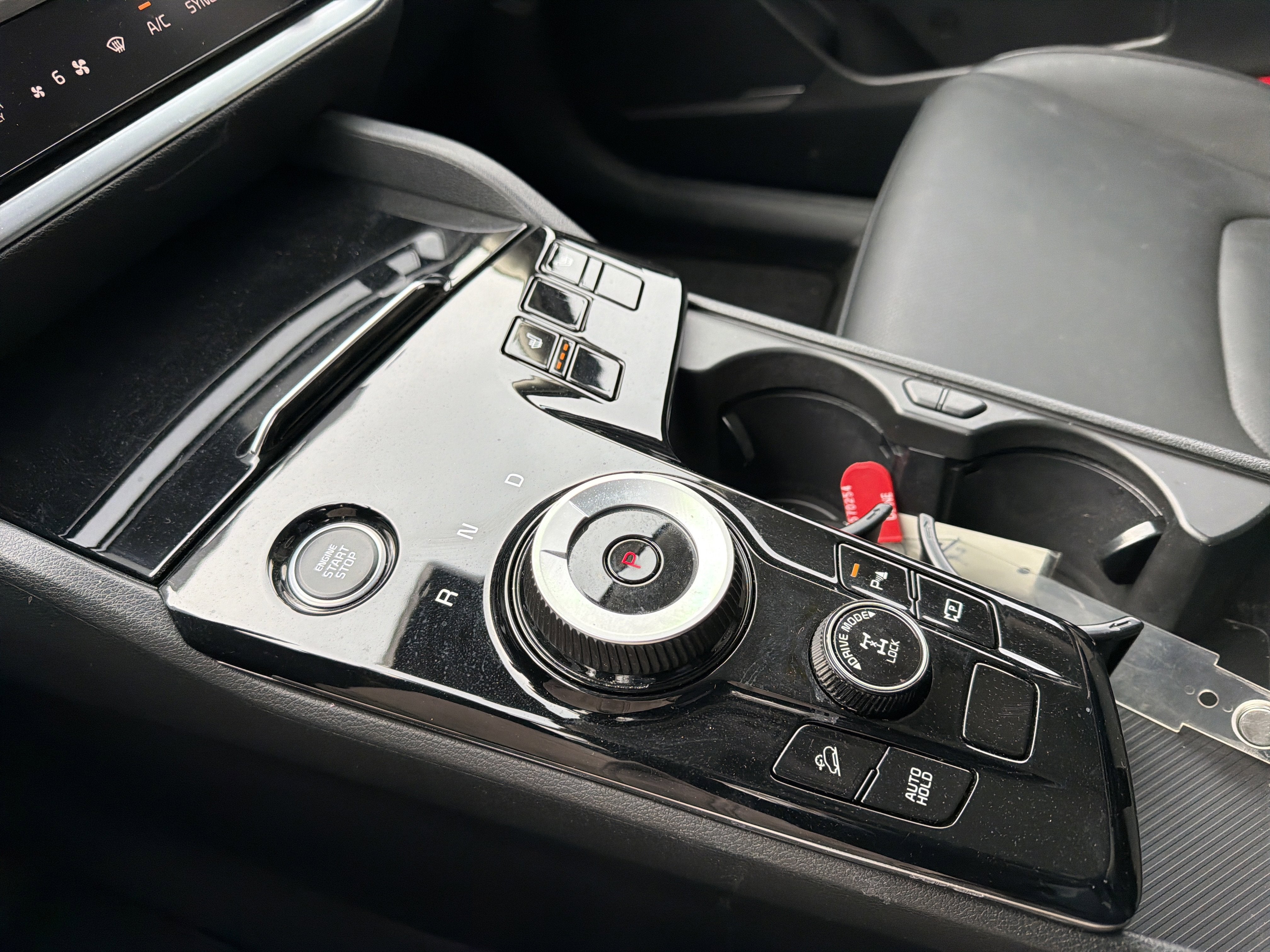 2025 Kia Sportage Hybrid EX