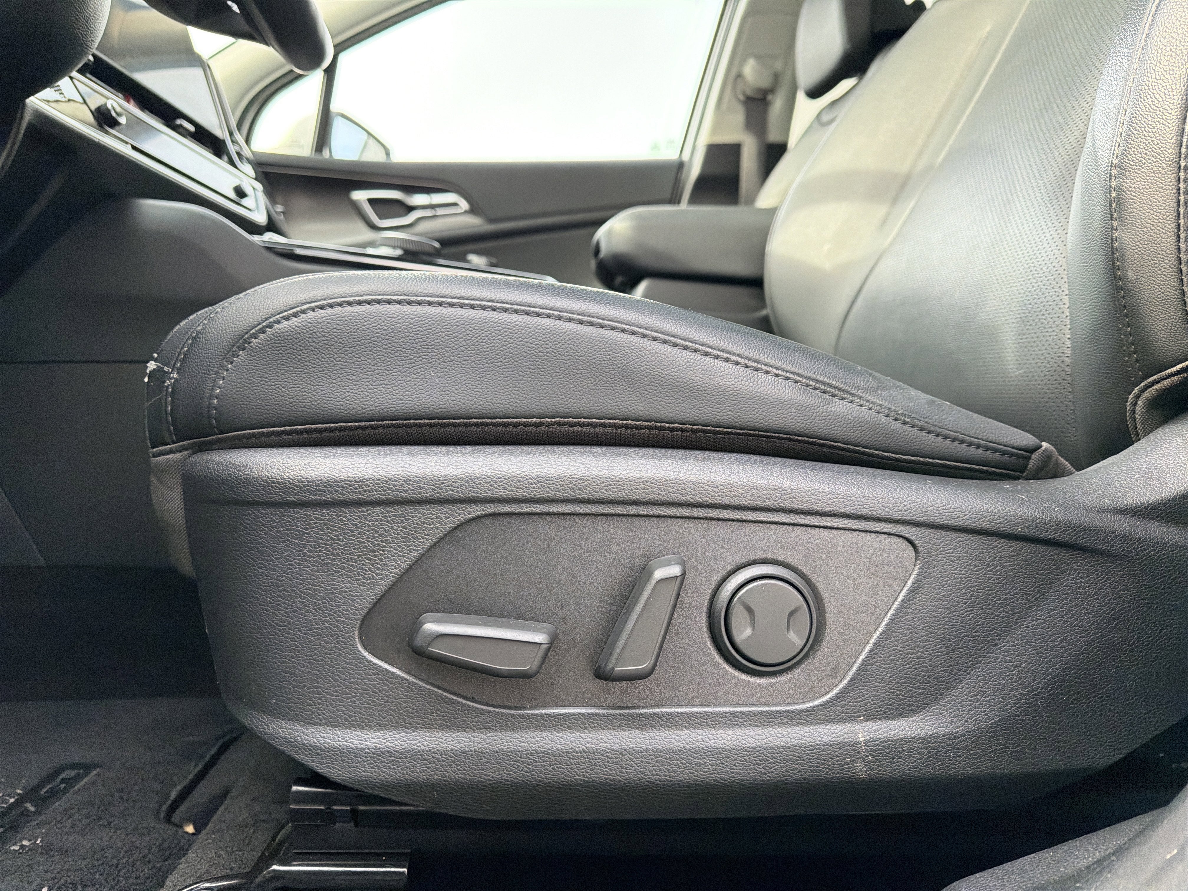 2025 Kia Sportage Hybrid EX