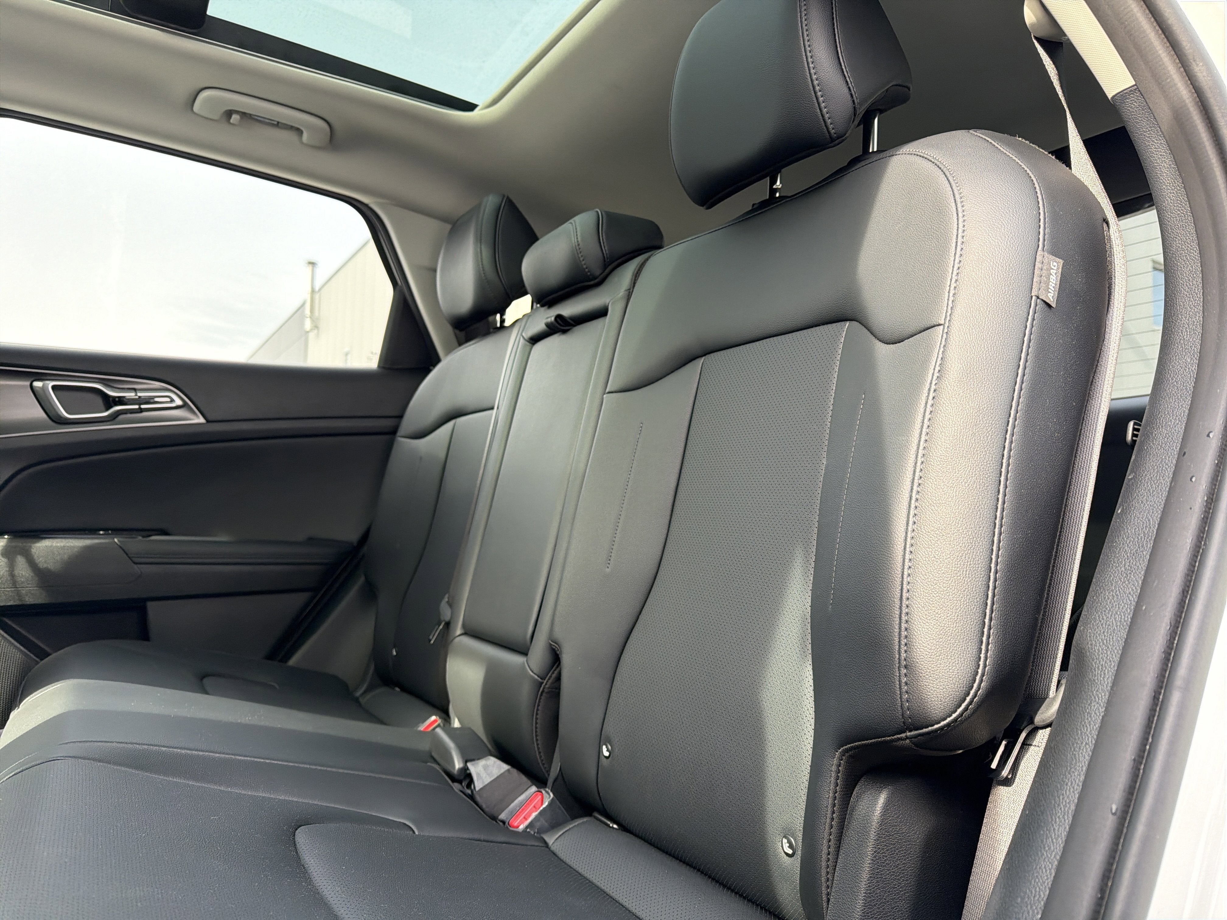 2025 Kia Sportage Hybrid EX