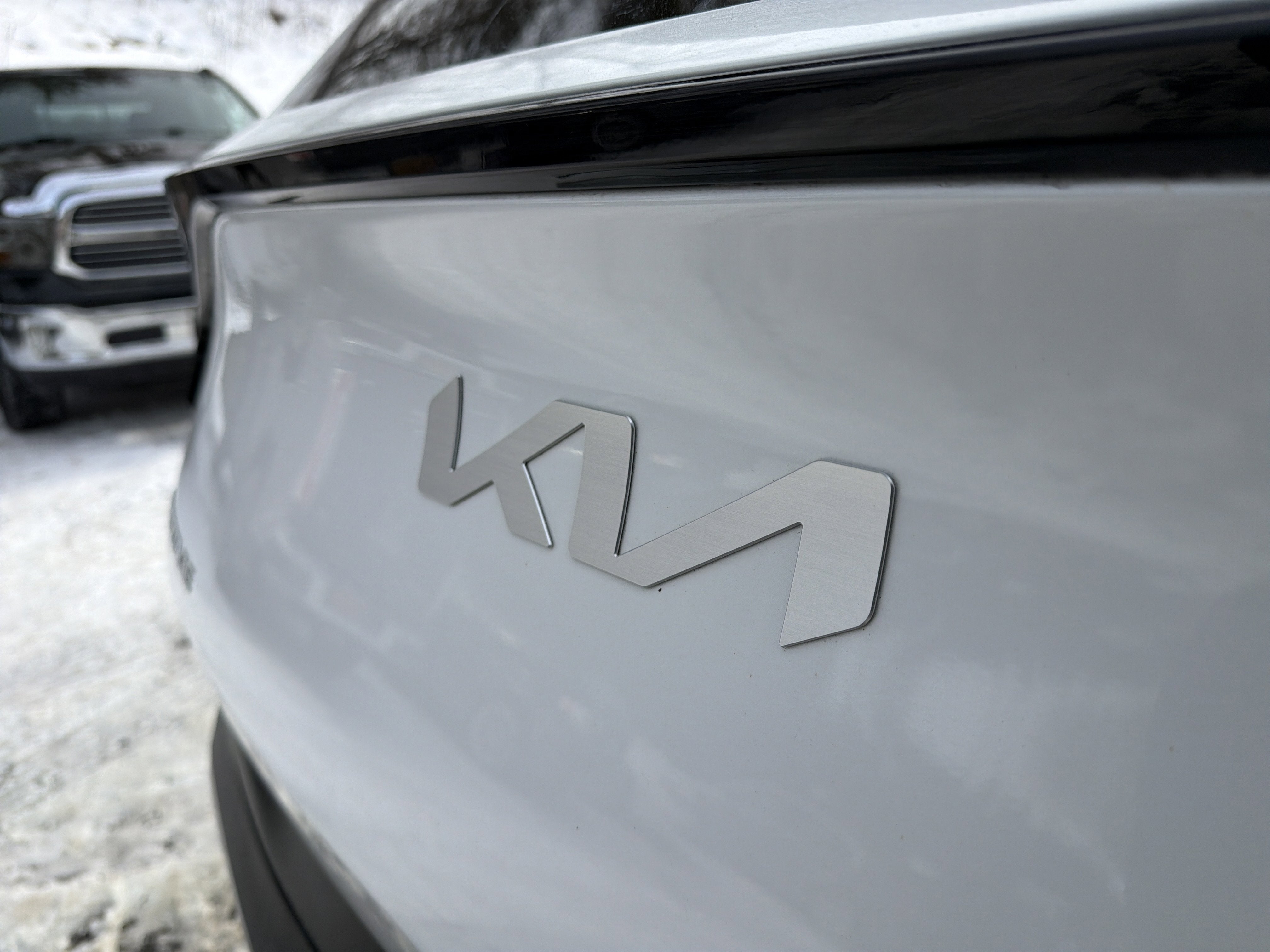 2025 Kia Sportage Hybrid EX