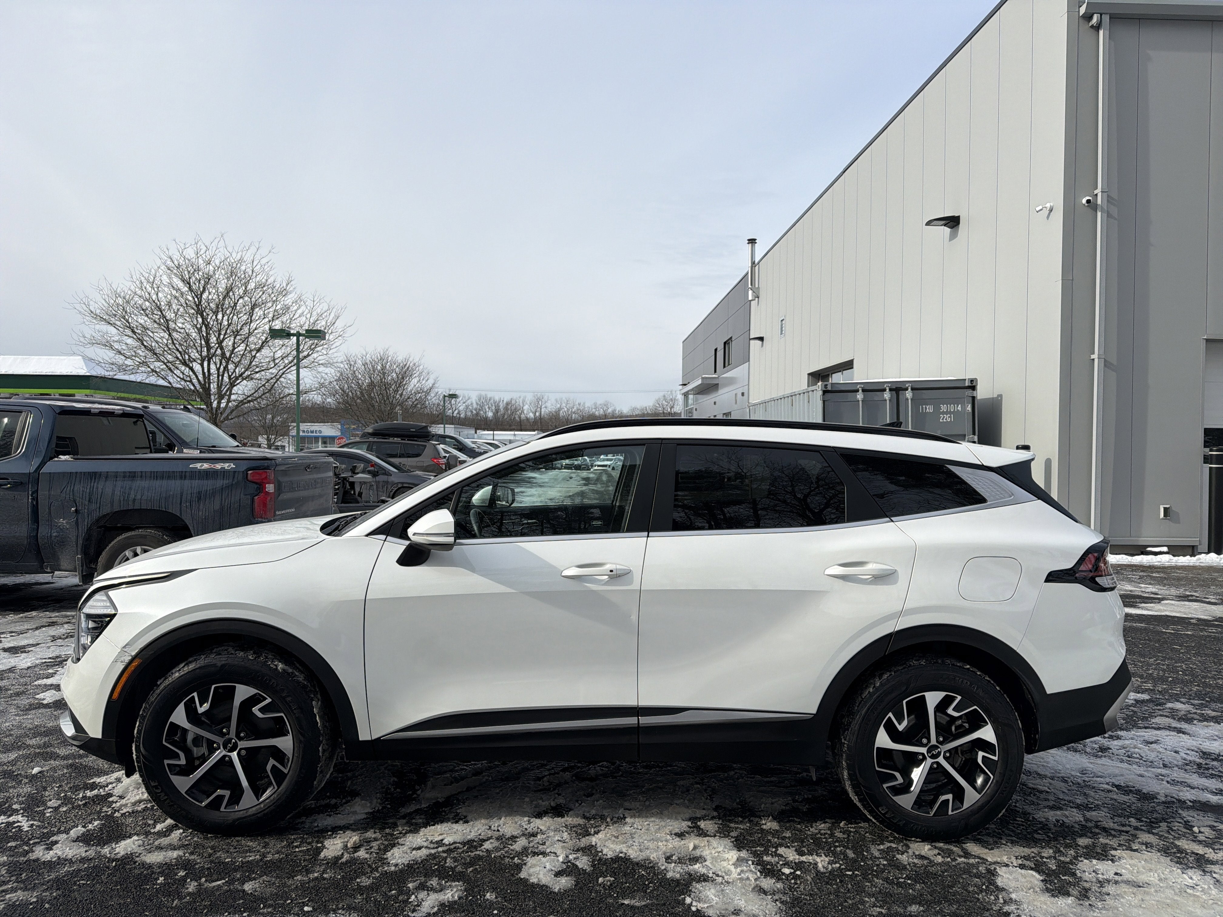 2025 Kia Sportage Hybrid EX