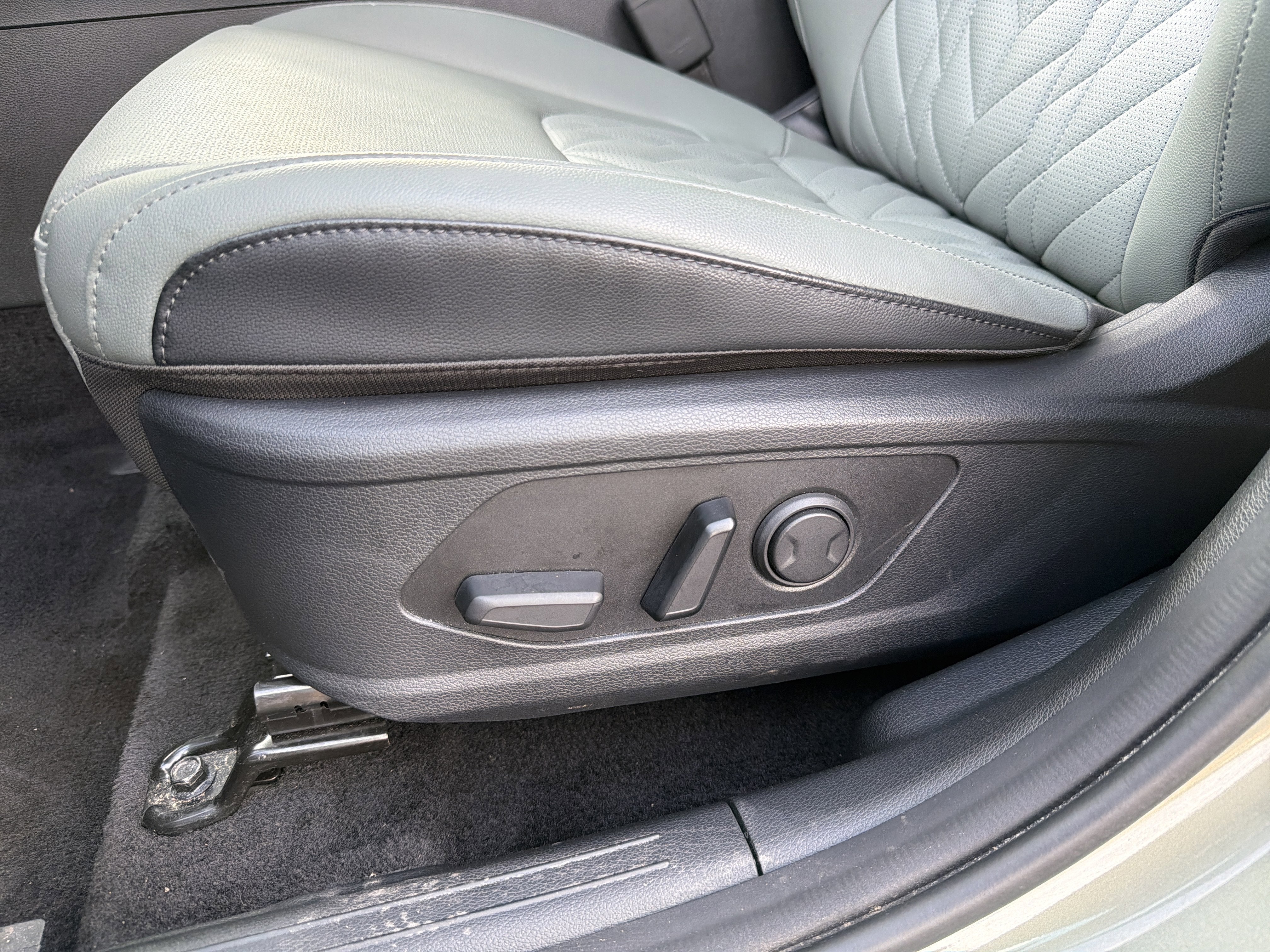 2025 Kia Sportage Plug-In Hybrid X-Line Prestige