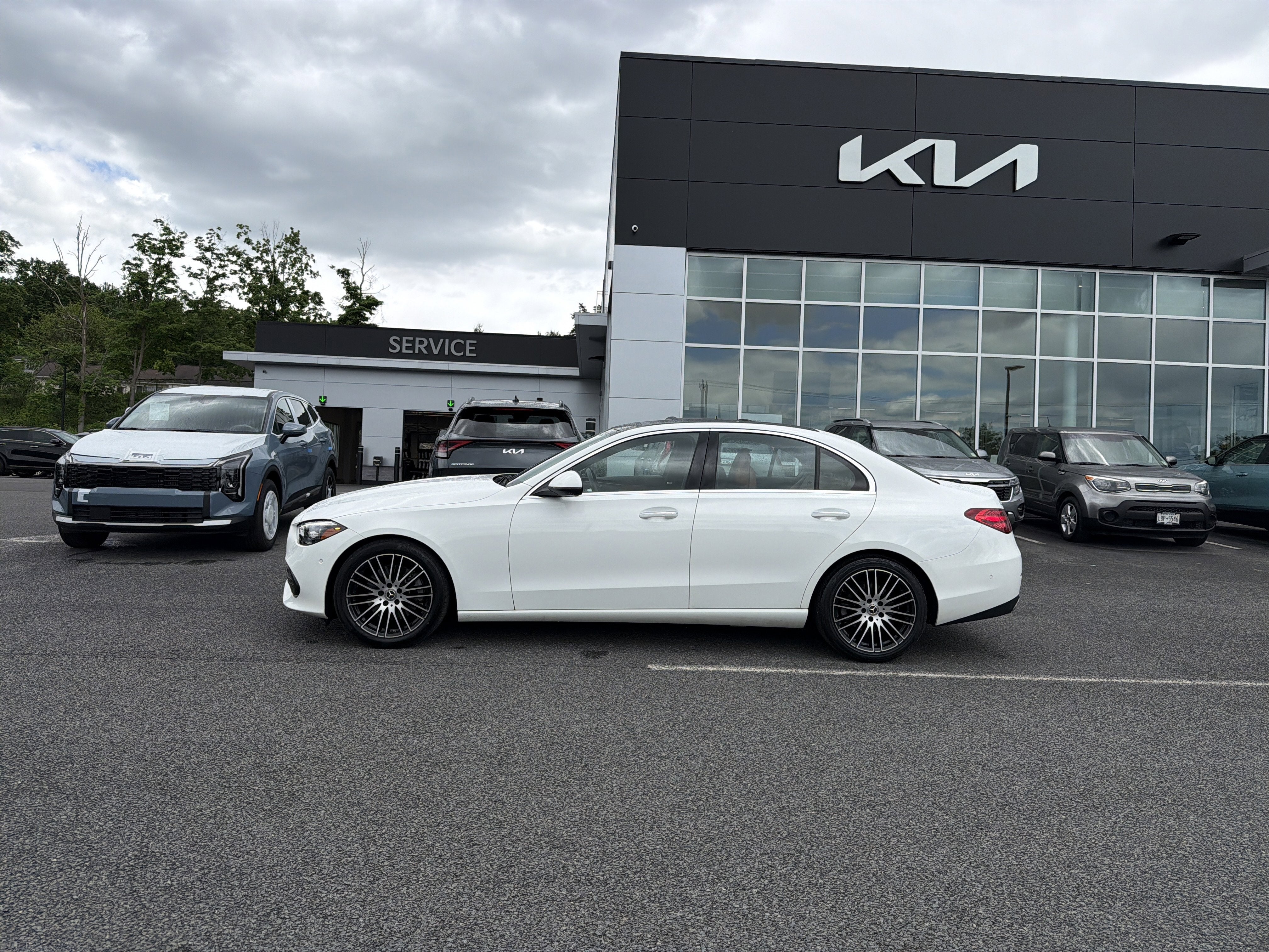 2023 Mercedes-Benz C-Class C 300