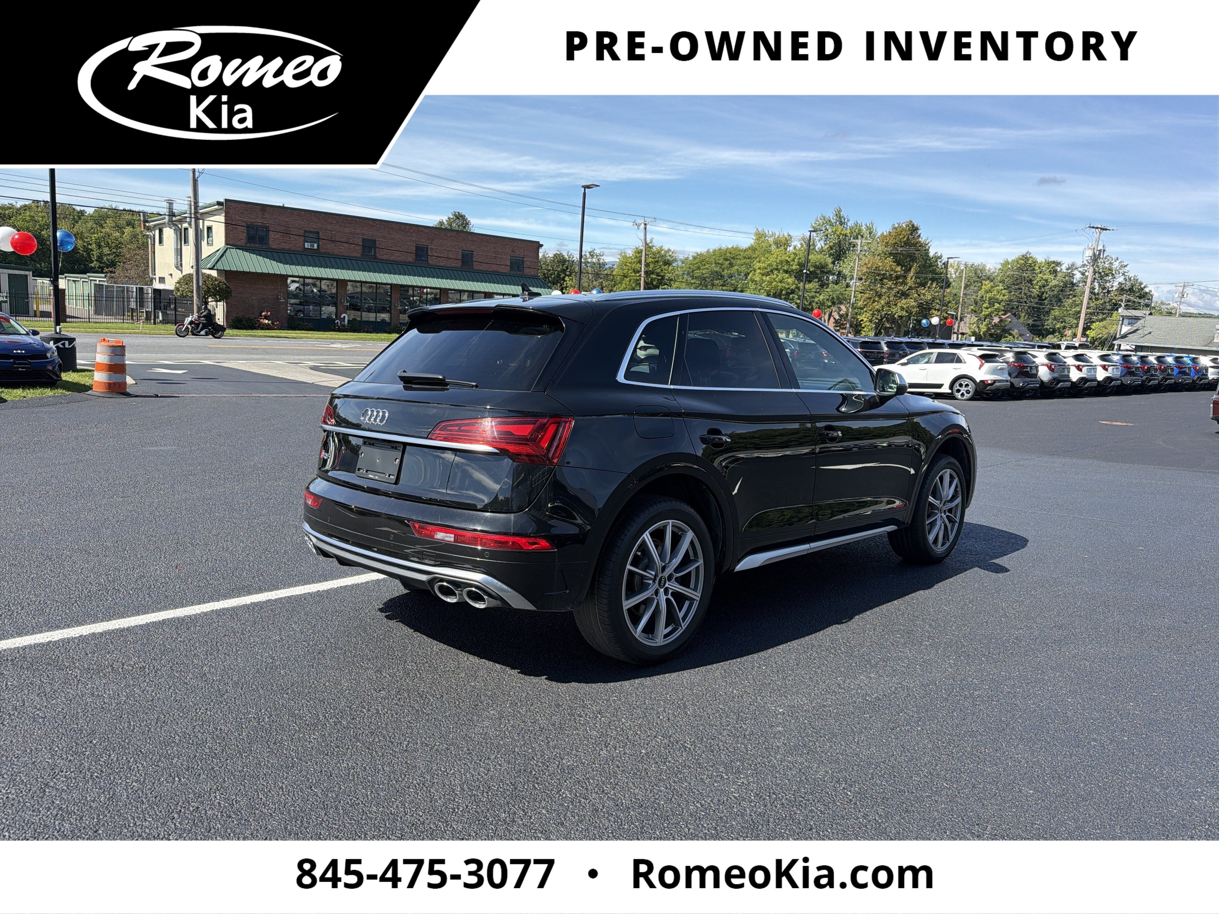 2022 Audi SQ5 Premium Plus