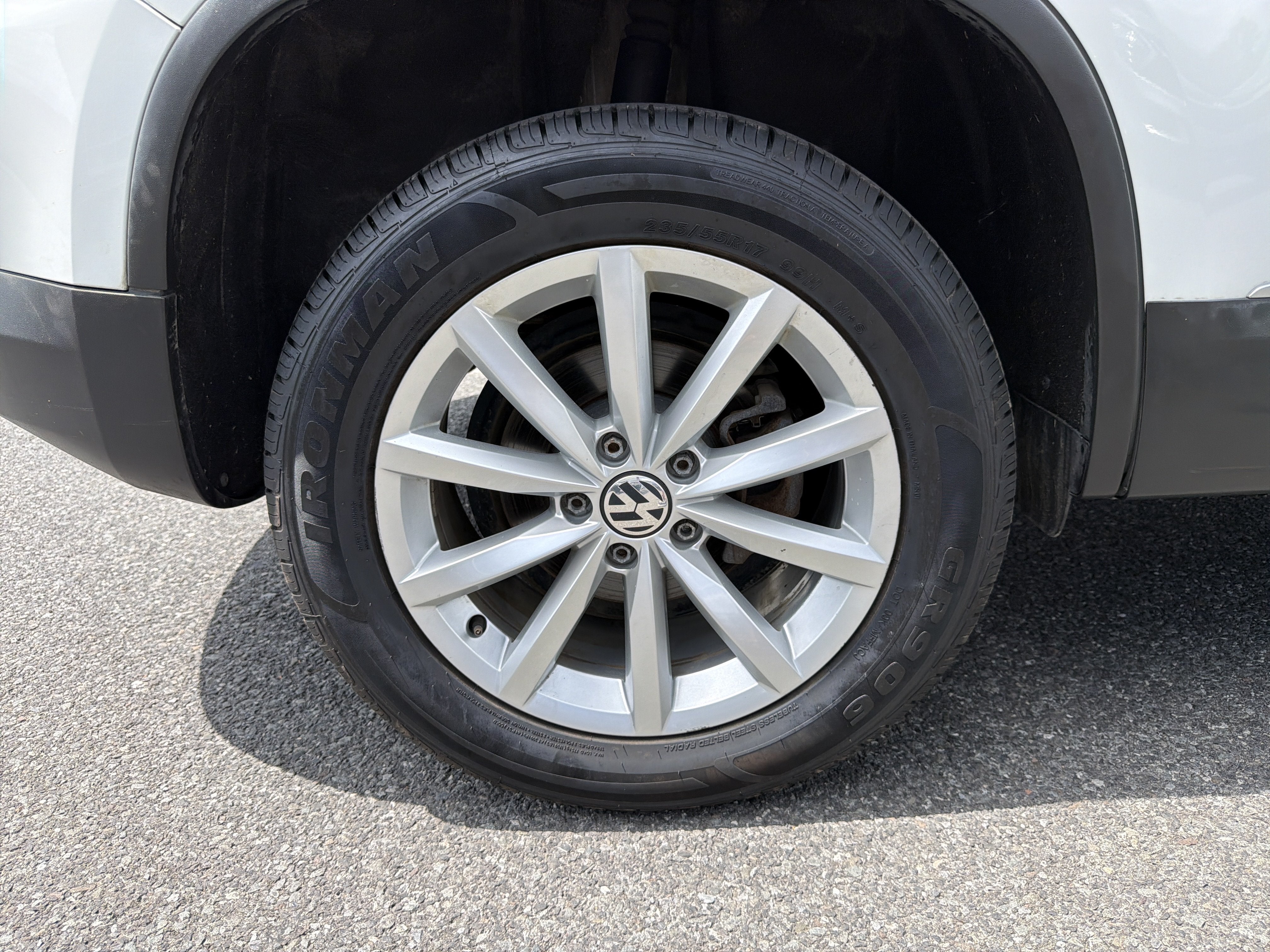 2017 Volkswagen Tiguan 2.0T Wolfsburg Edition