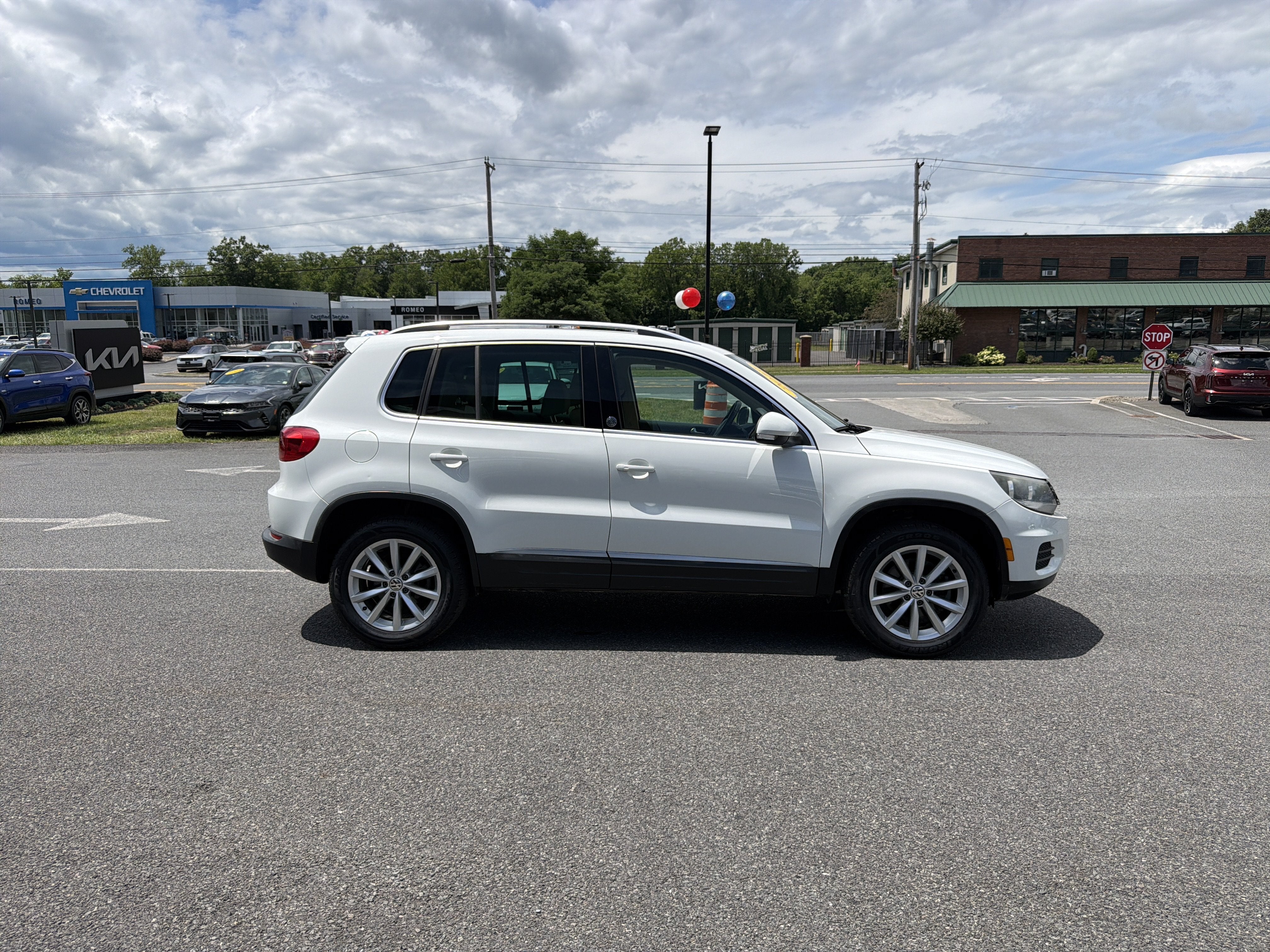 2017 Volkswagen Tiguan 2.0T Wolfsburg Edition