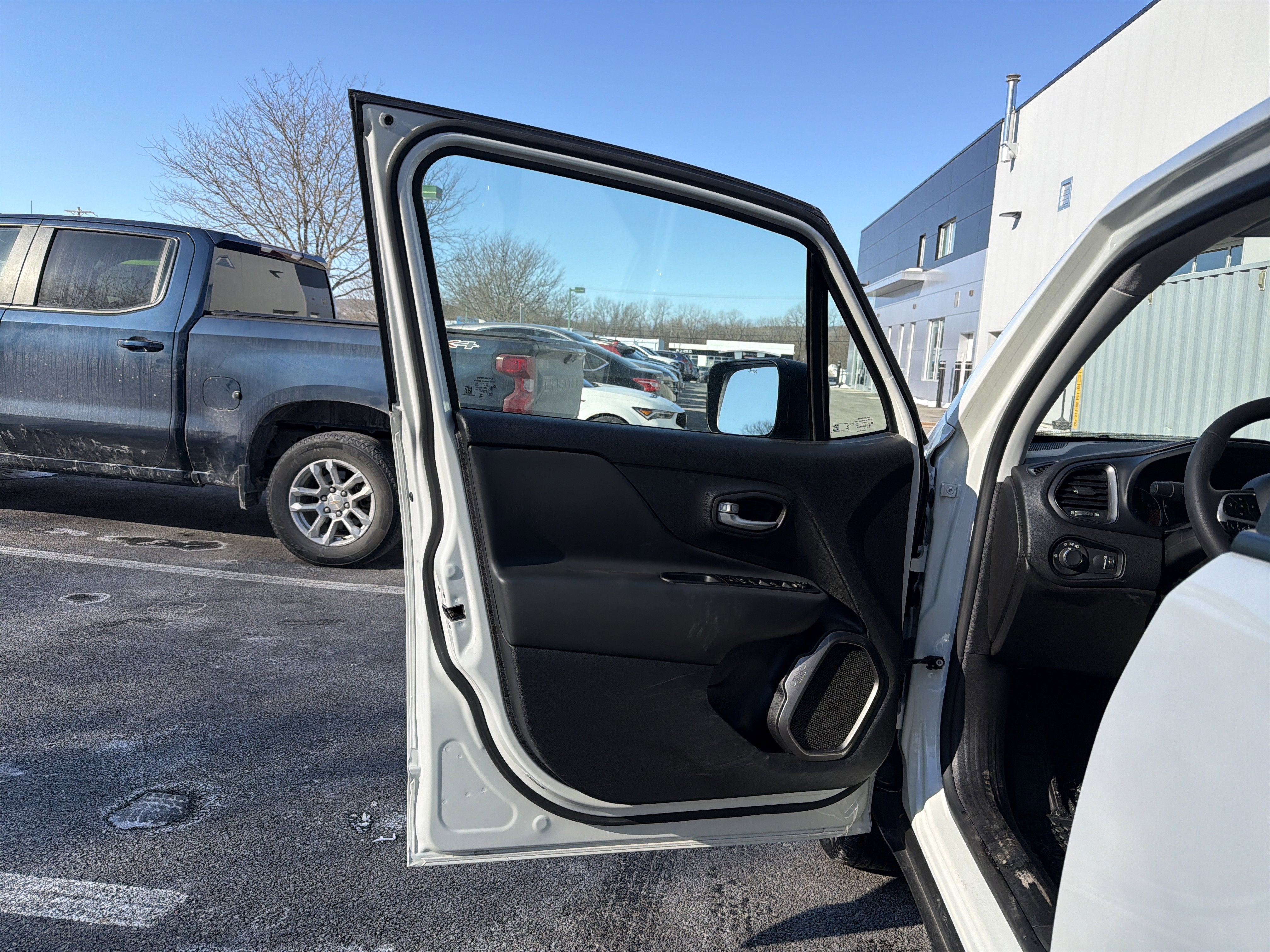 2023 Jeep Renegade Latitude