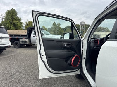 2023 Jeep Renegade Trailhawk