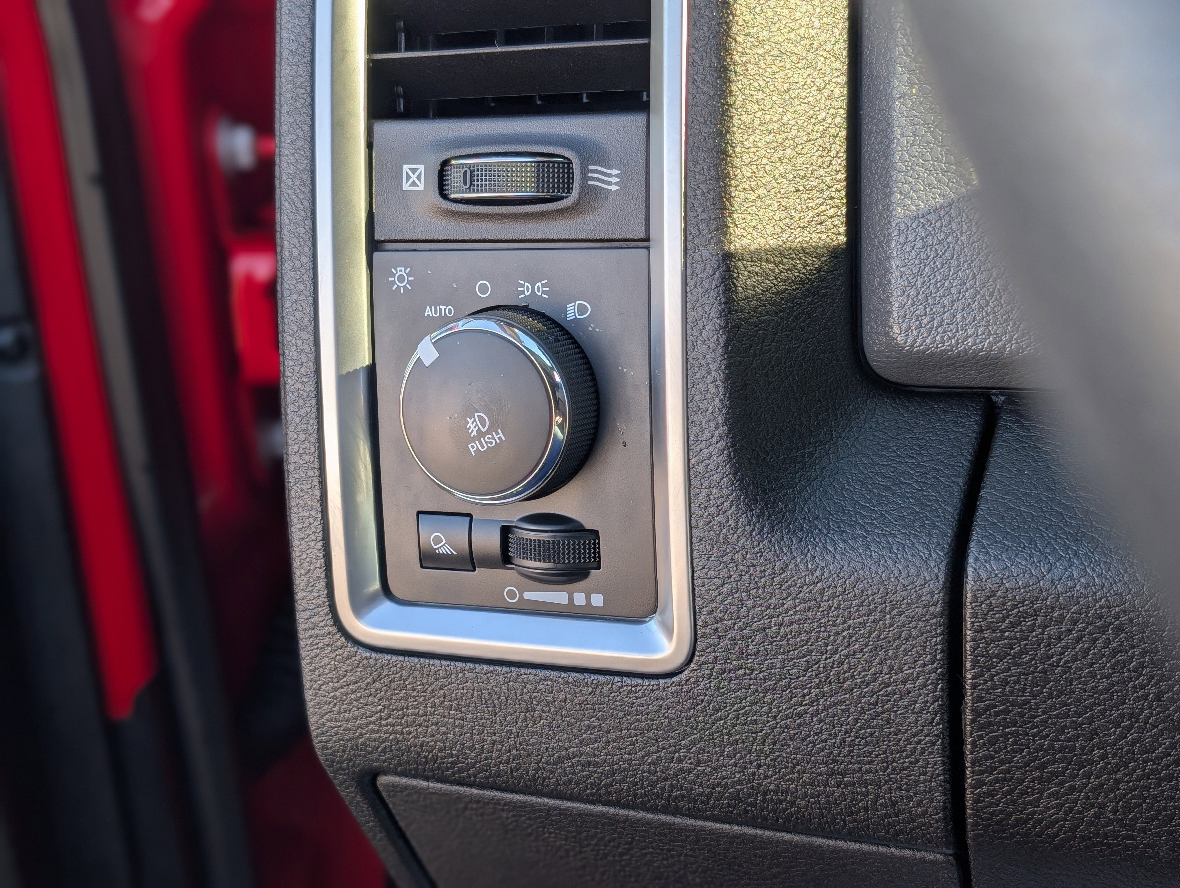 2019 RAM 1500 Classic Warlock Quad Cab 4x4 6'4" Box