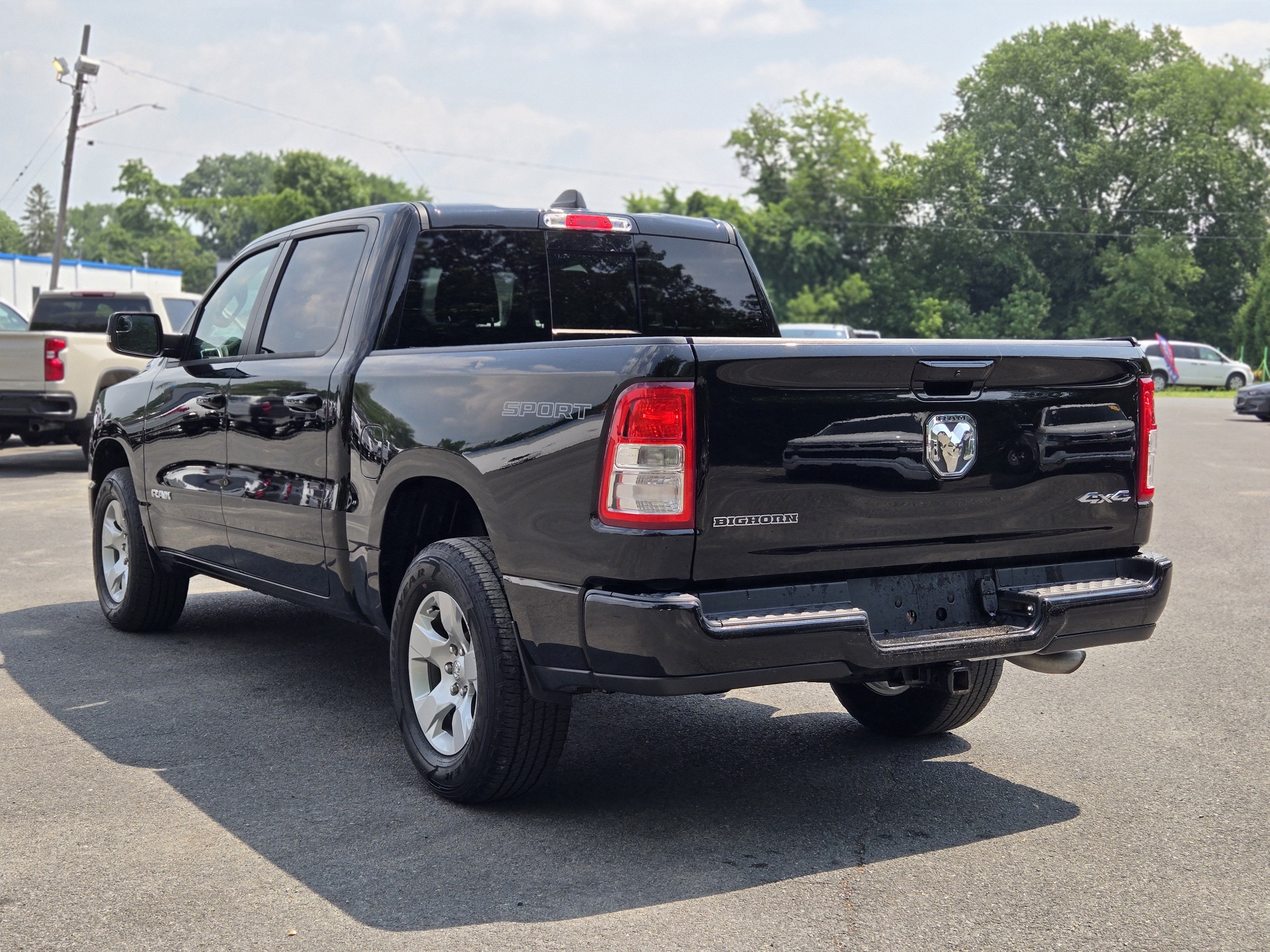 2023 RAM 1500 Big Horn Crew Cab 4x4 5'7" Box