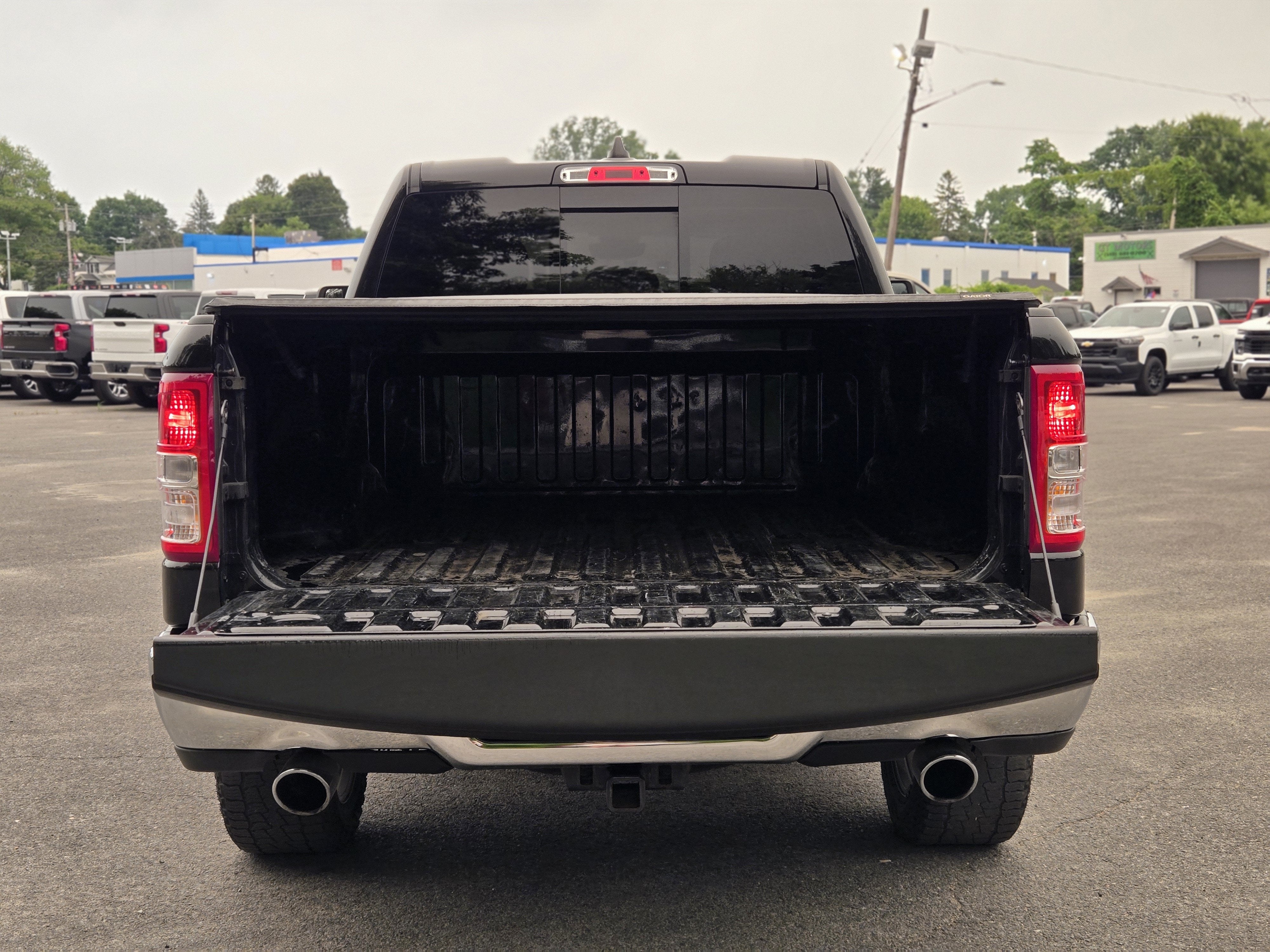 2020 RAM 1500 Big Horn Quad Cab 4x4 6'4" Box