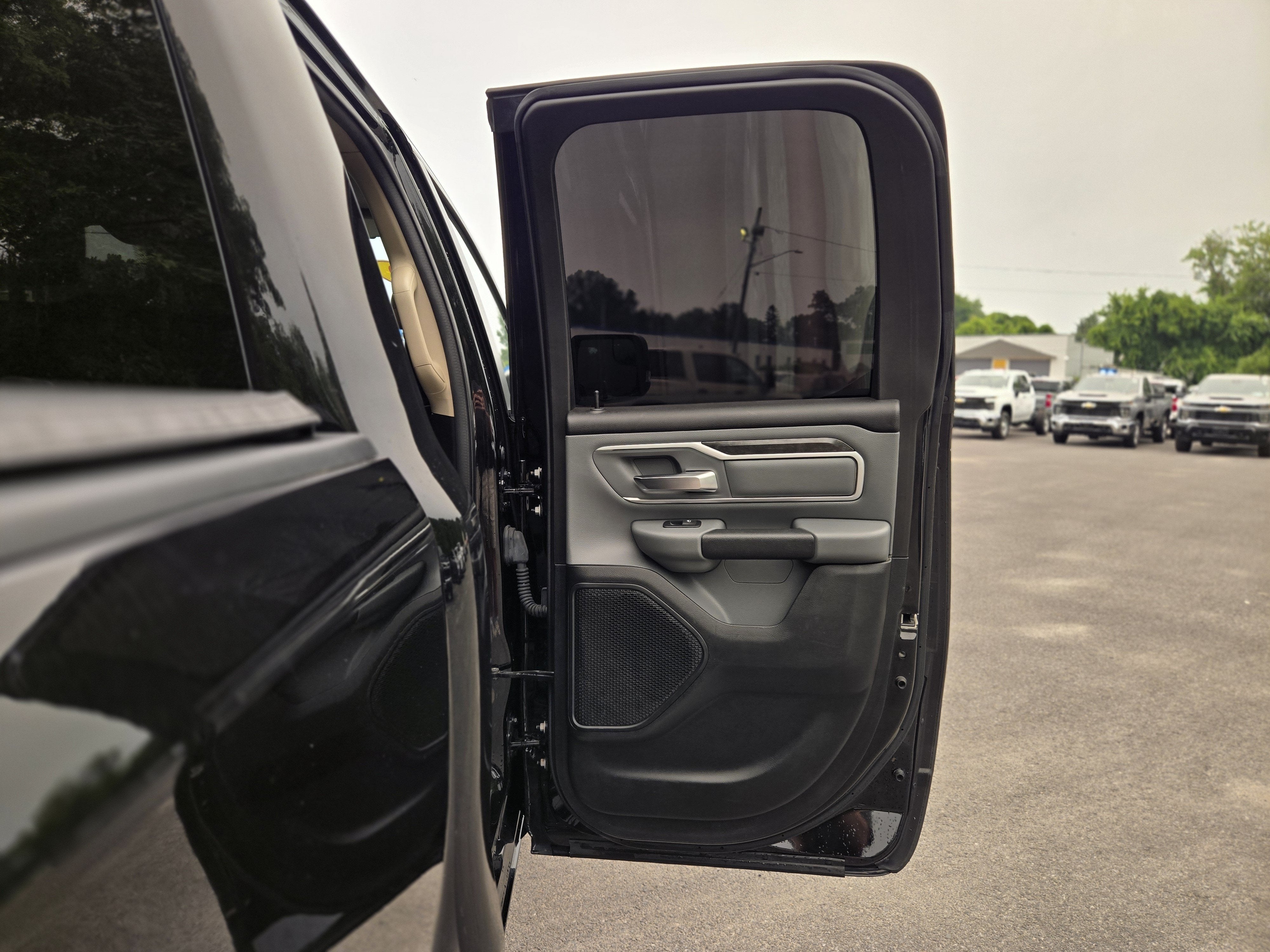 2020 RAM 1500 Big Horn Quad Cab 4x4 6'4" Box