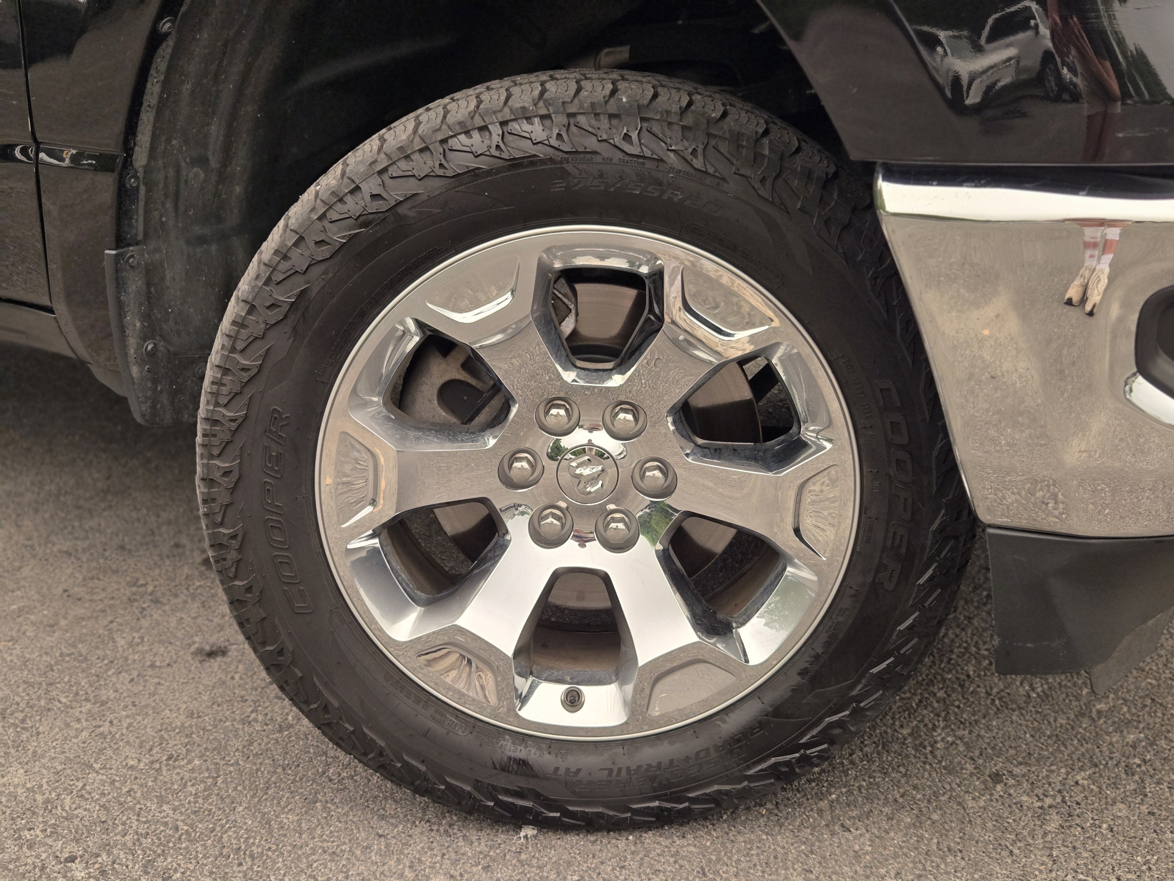 2020 RAM 1500 Big Horn Quad Cab 4x4 6'4" Box