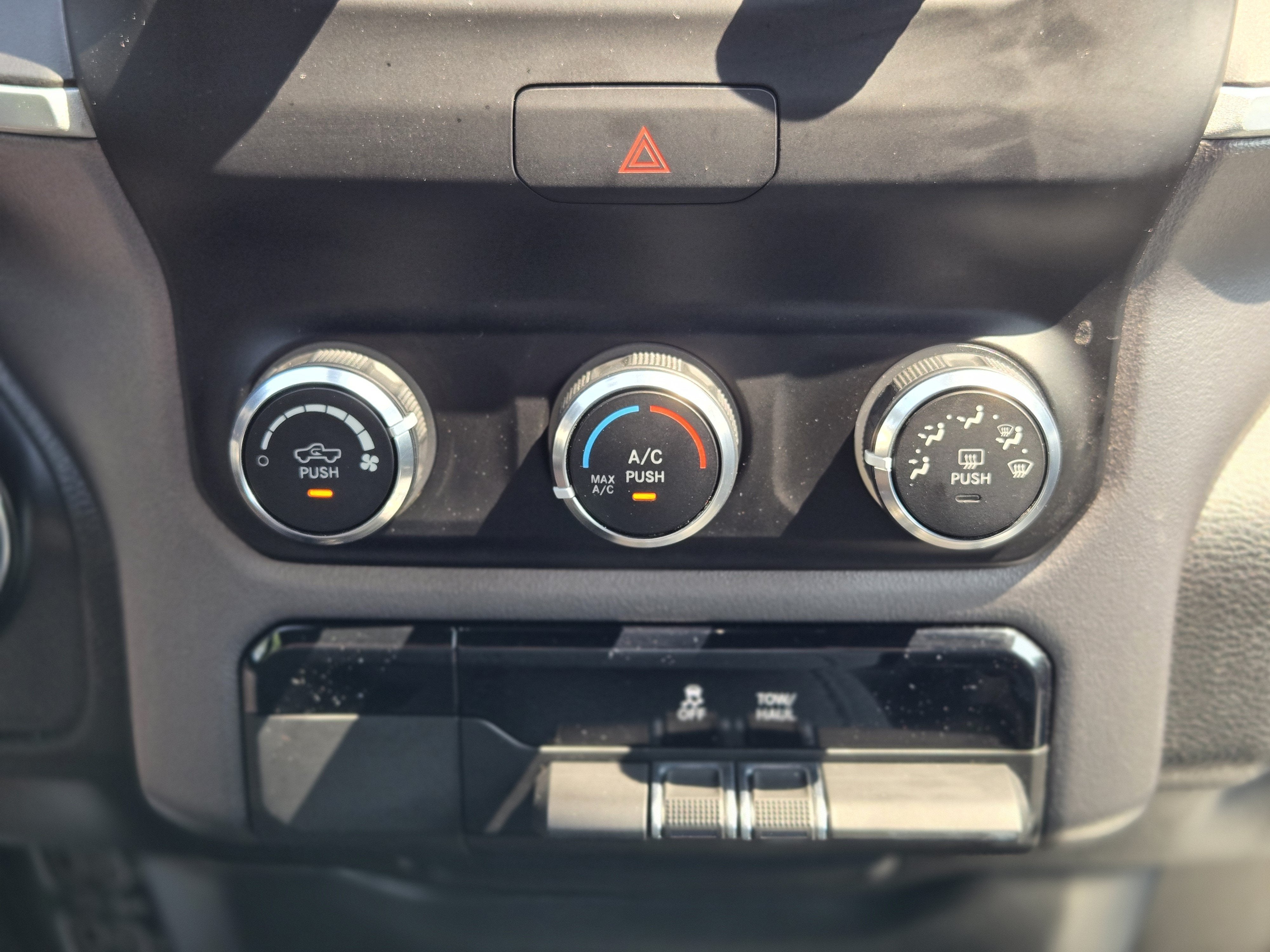 2021 RAM 1500 Big Horn Quad Cab 4x4 6'4" Box
