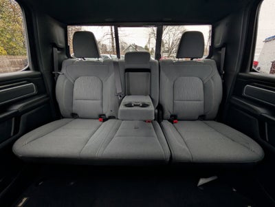 2022 RAM 1500 Big Horn Crew Cab 4x4 6'4" Box