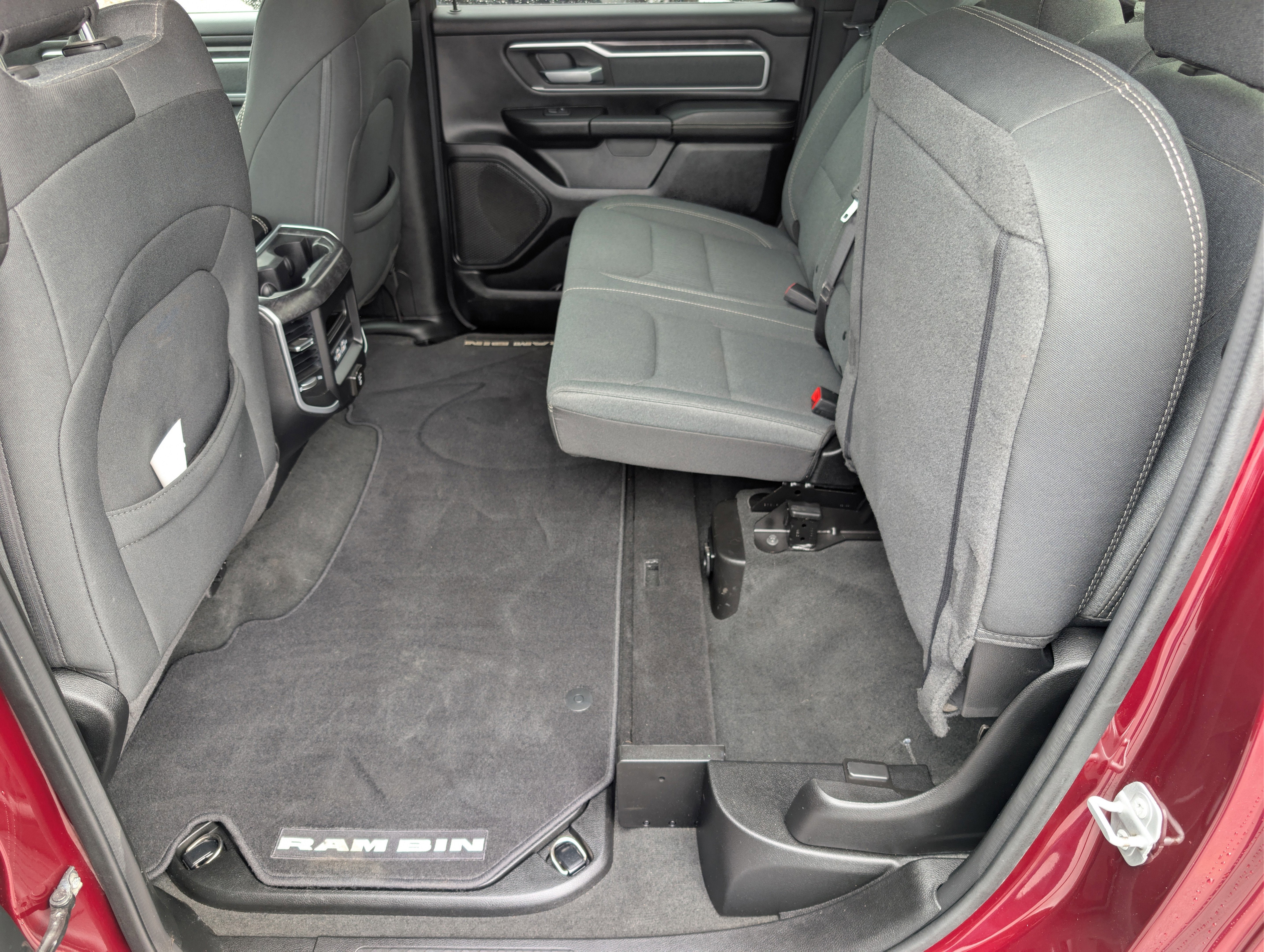 2022 RAM 1500 Big Horn Crew Cab 4x4 6'4" Box