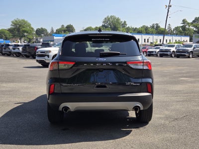 2022 Ford Escape Titanium