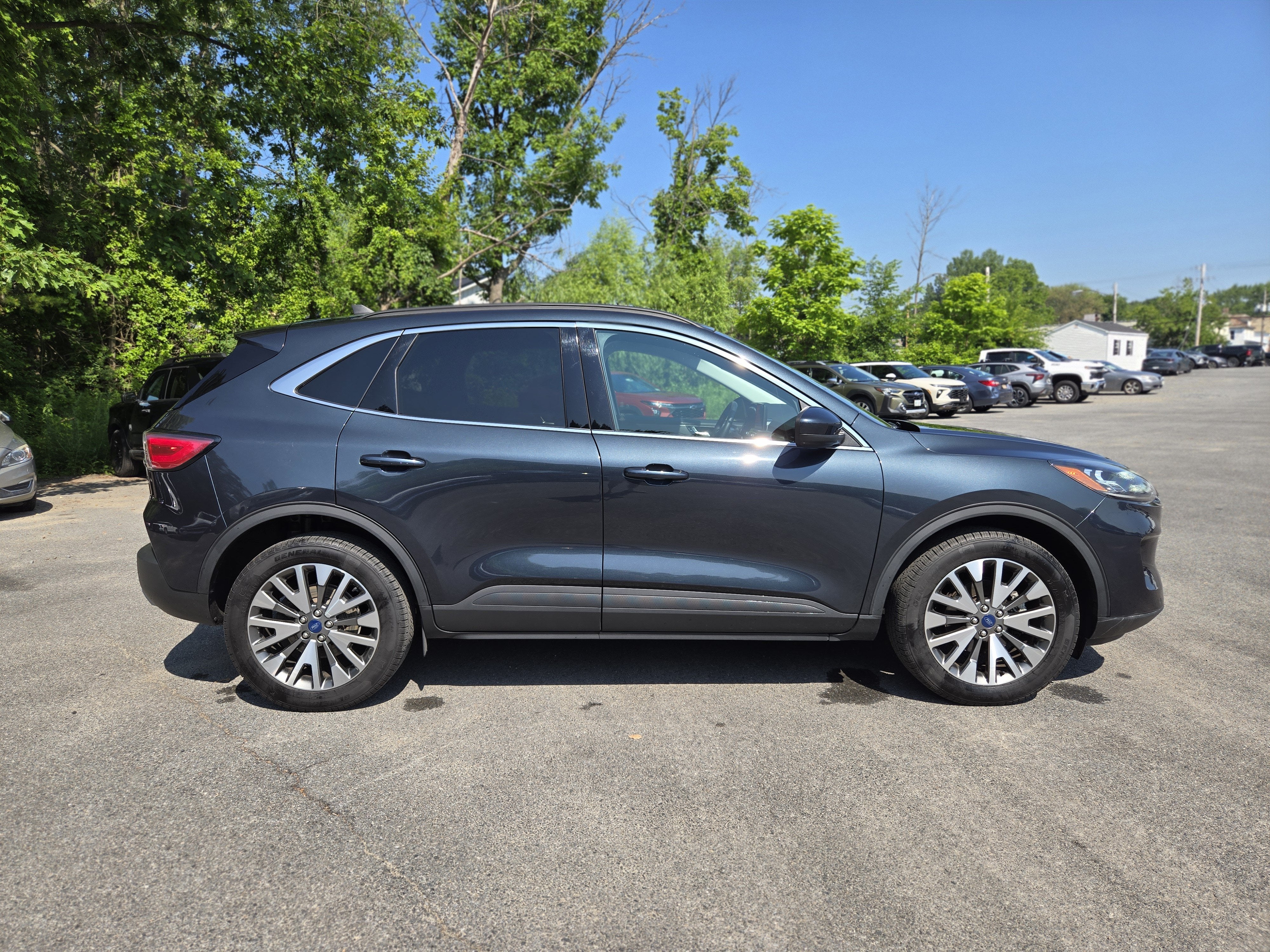 2022 Ford Escape Titanium