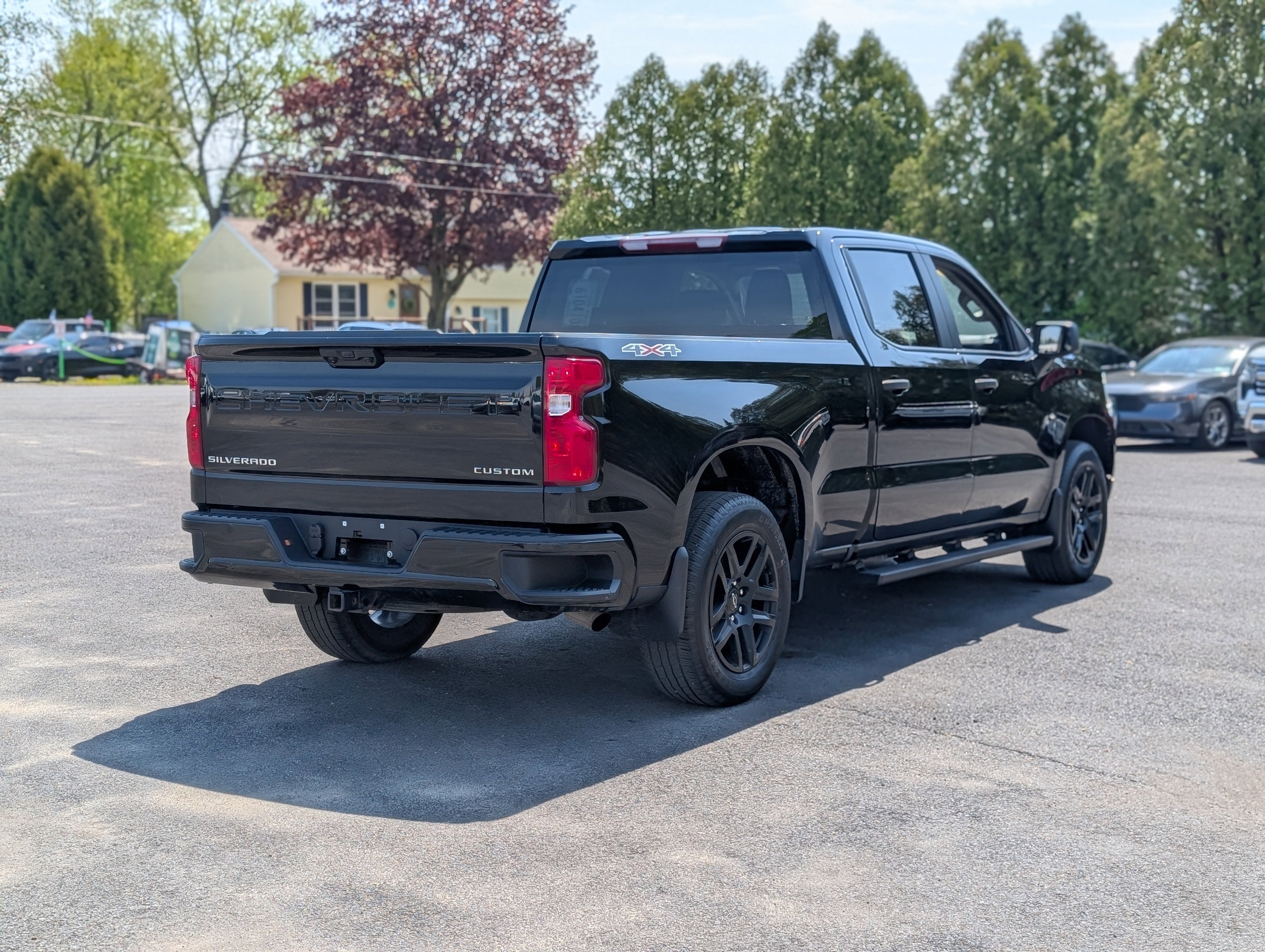 2024 Chevrolet Silverado 1500 Custom