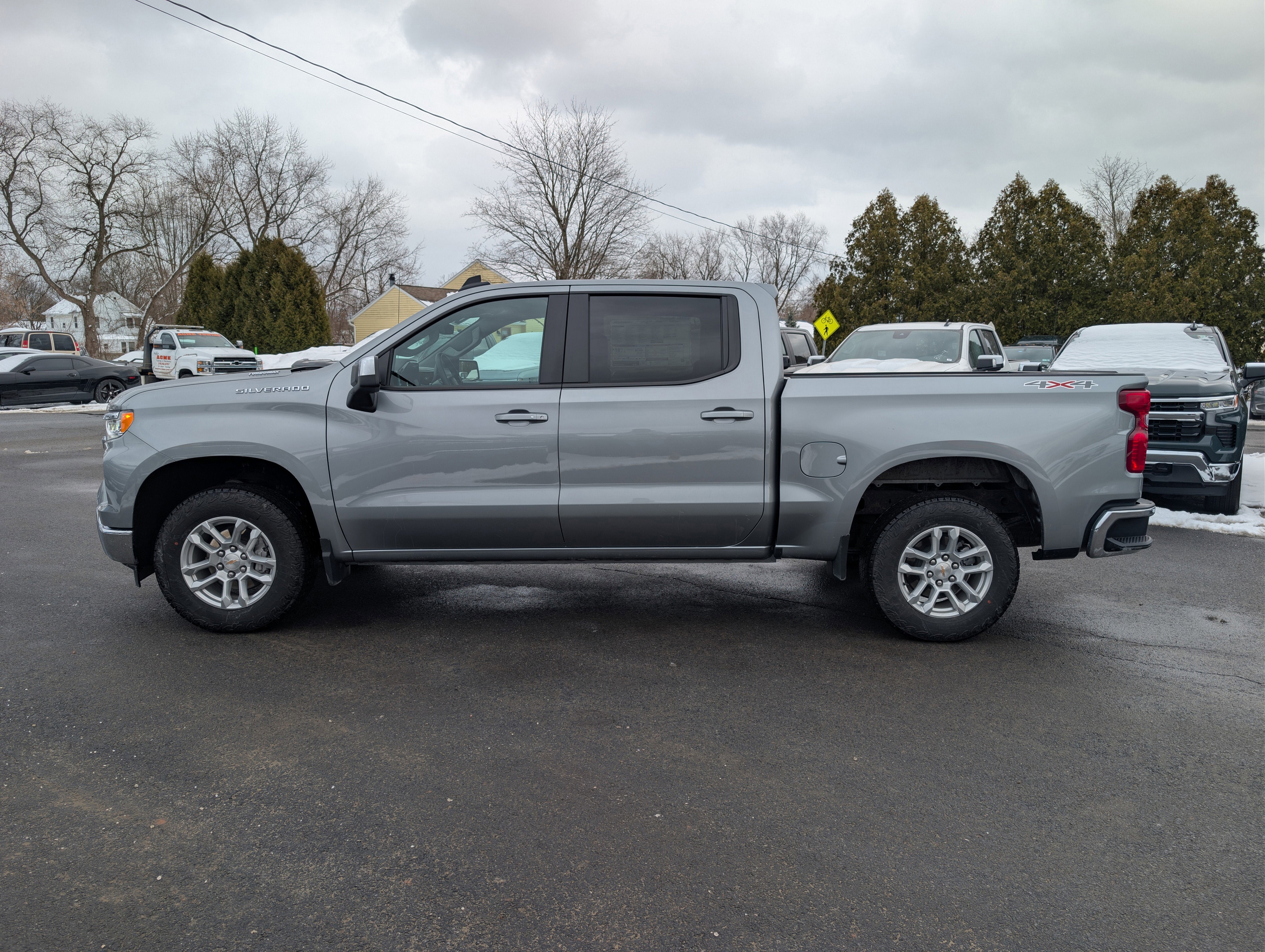 2025 Chevrolet Silverado 1500 LT (2FL)