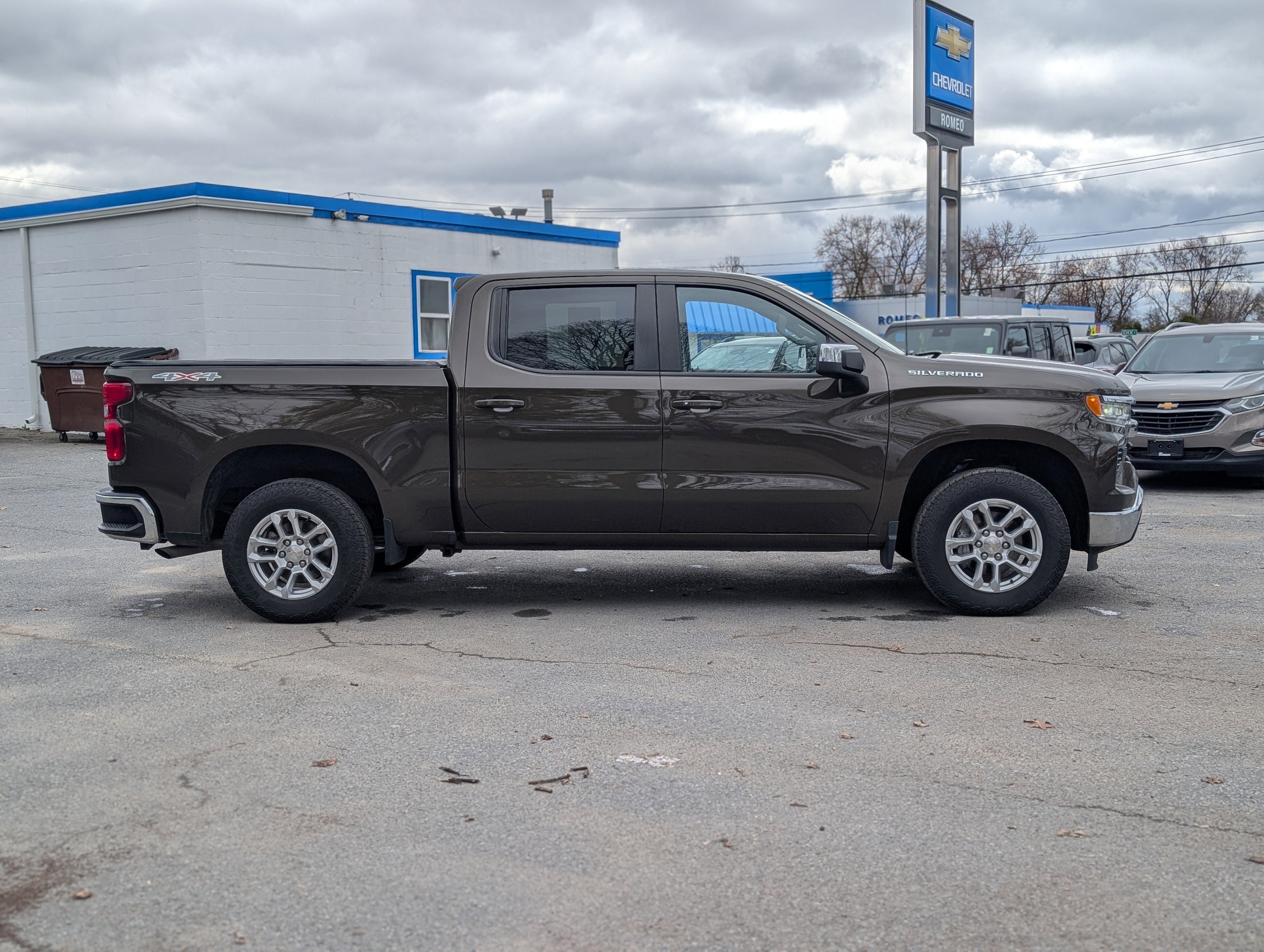 2023 Chevrolet Silverado 1500 LT