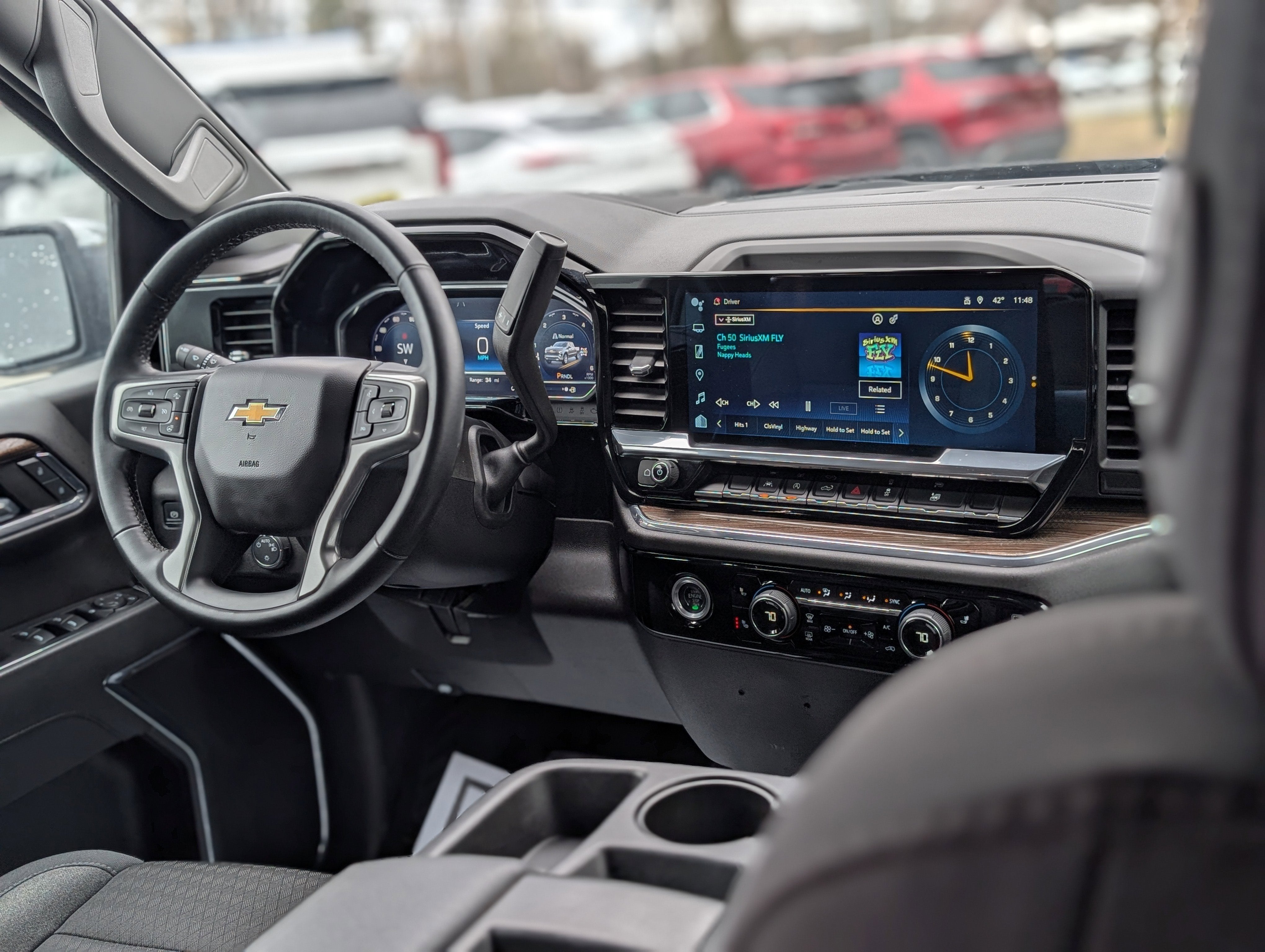 2024 Chevrolet Silverado 1500 LT