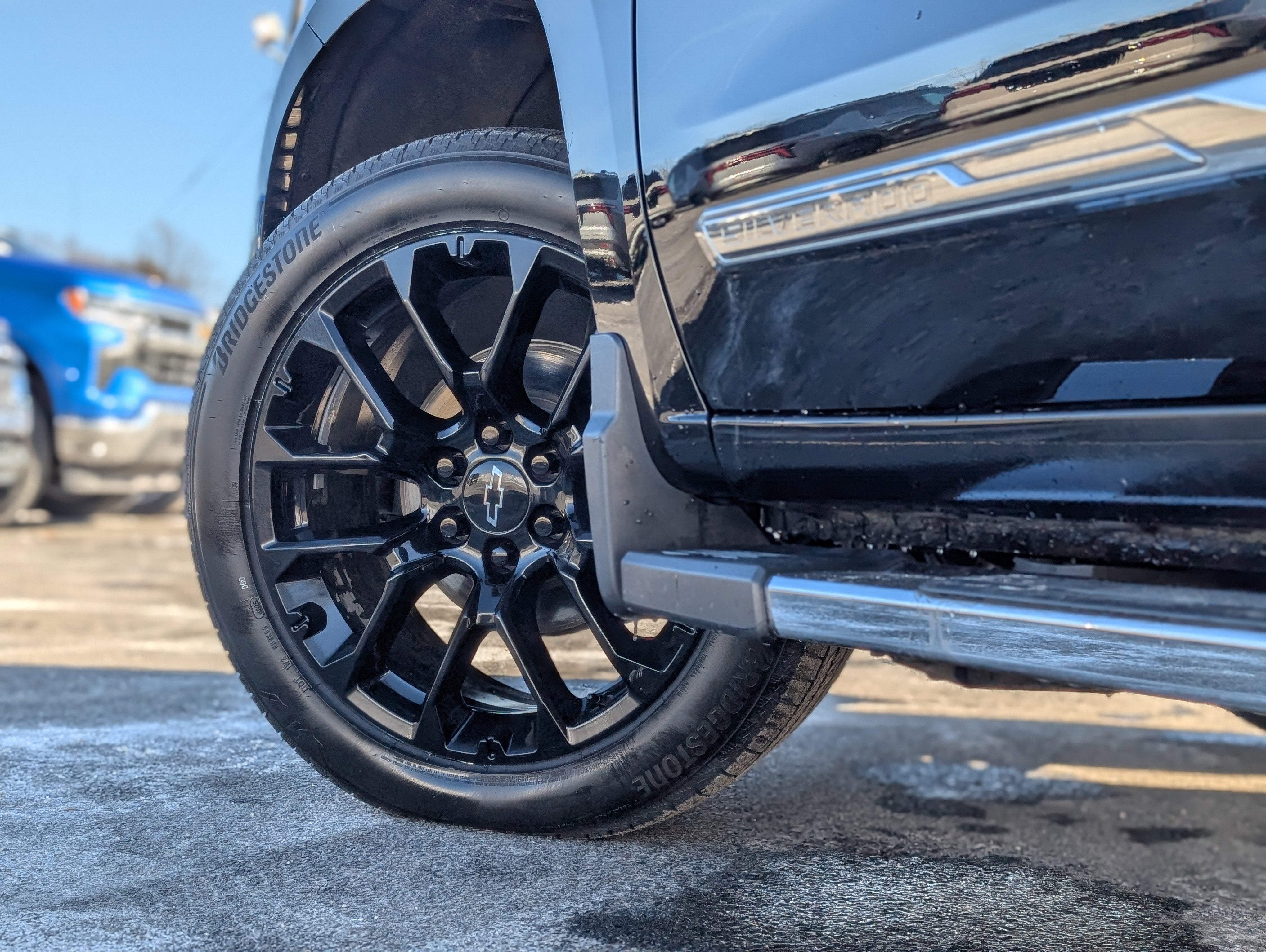 2023 Chevrolet Silverado 1500 High Country