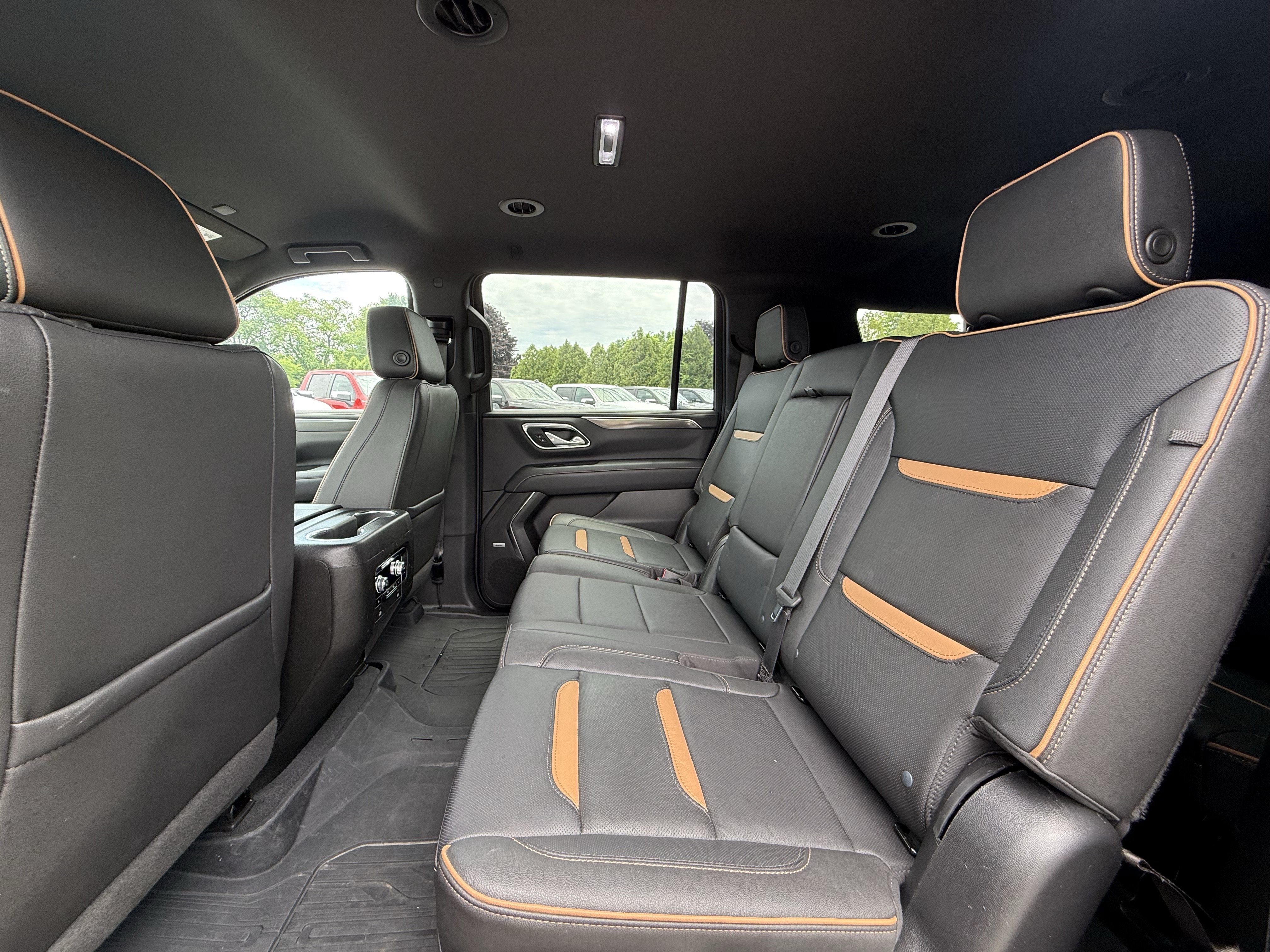2022 GMC Yukon XL AT4
