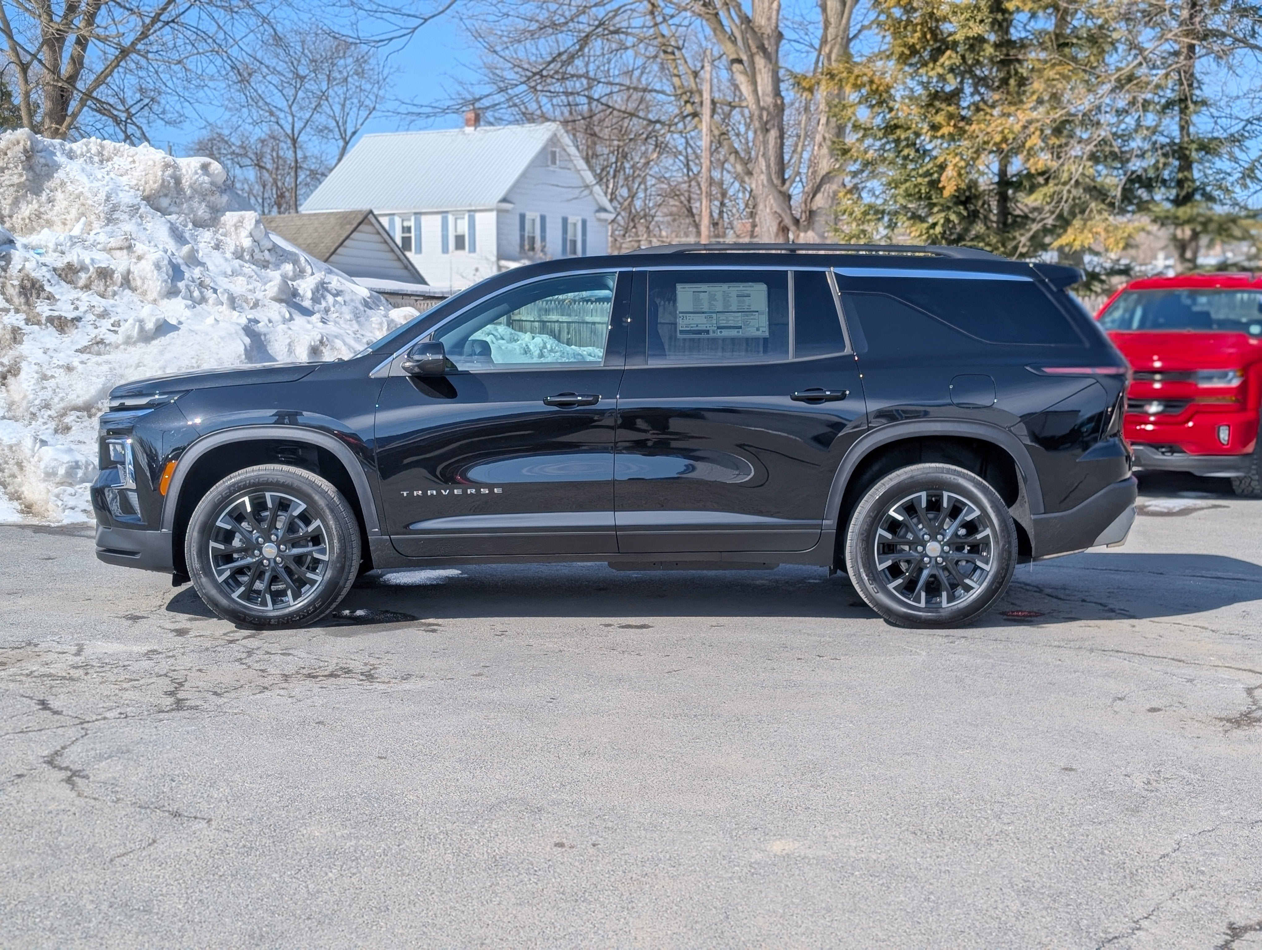 2026 Chevrolet Traverse LT