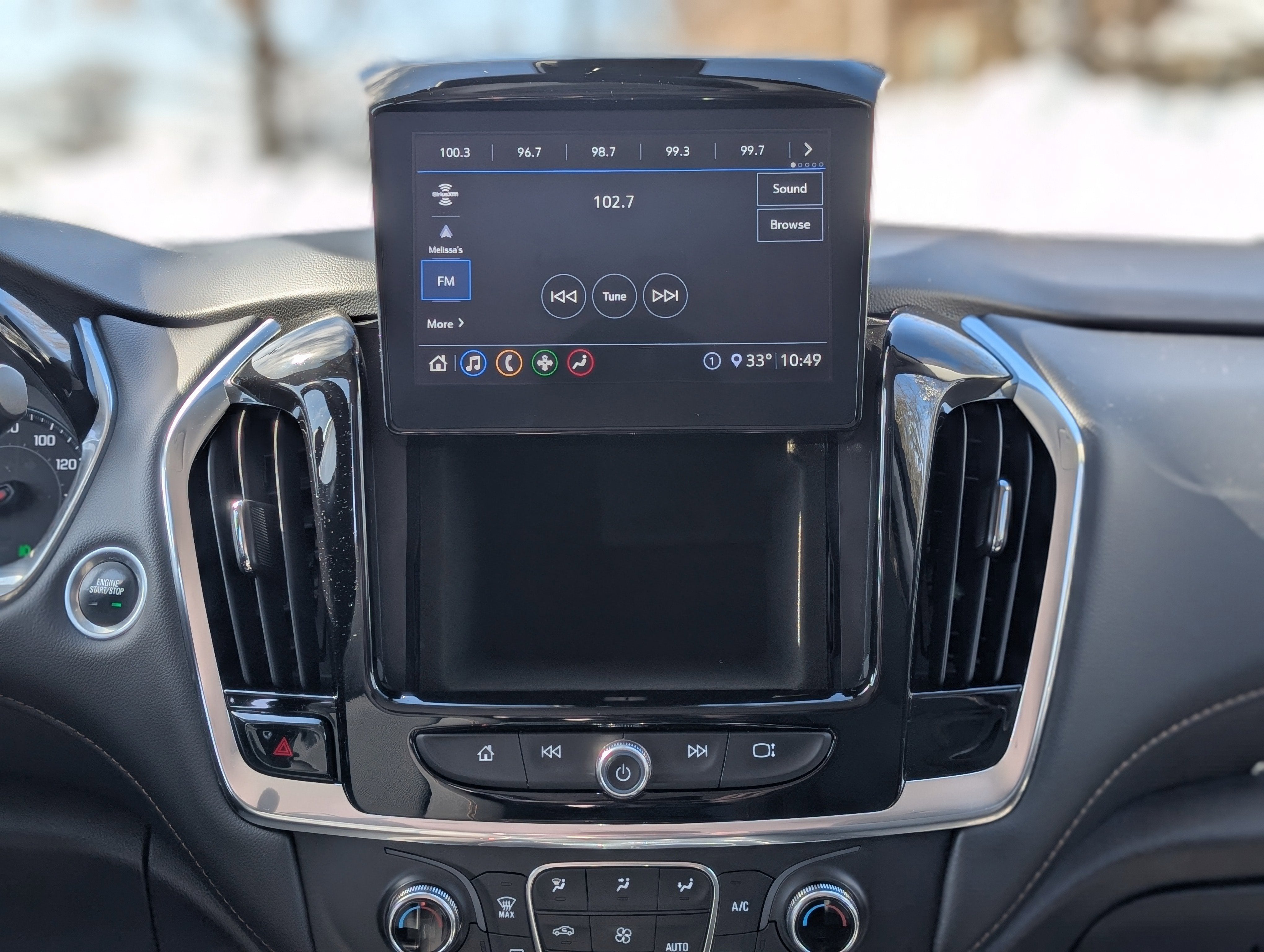 2021 Chevrolet Traverse LT Cloth