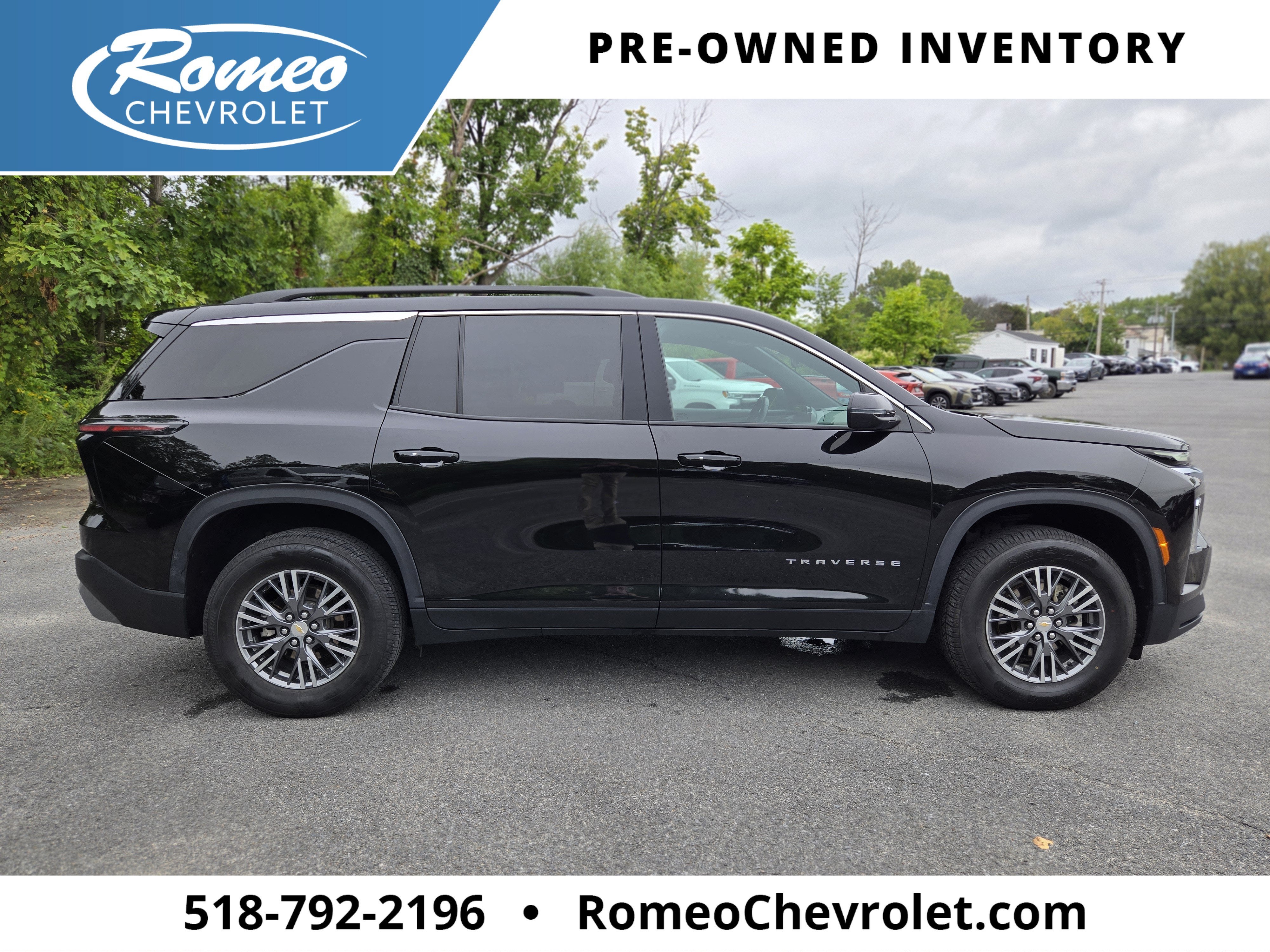 2025 Chevrolet Traverse LT