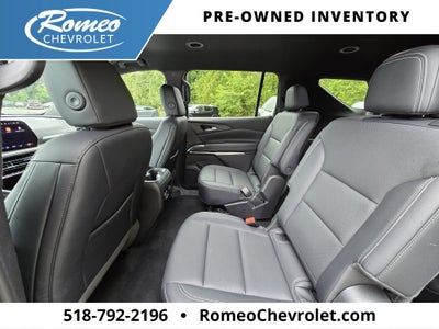 2025 Chevrolet Traverse LT