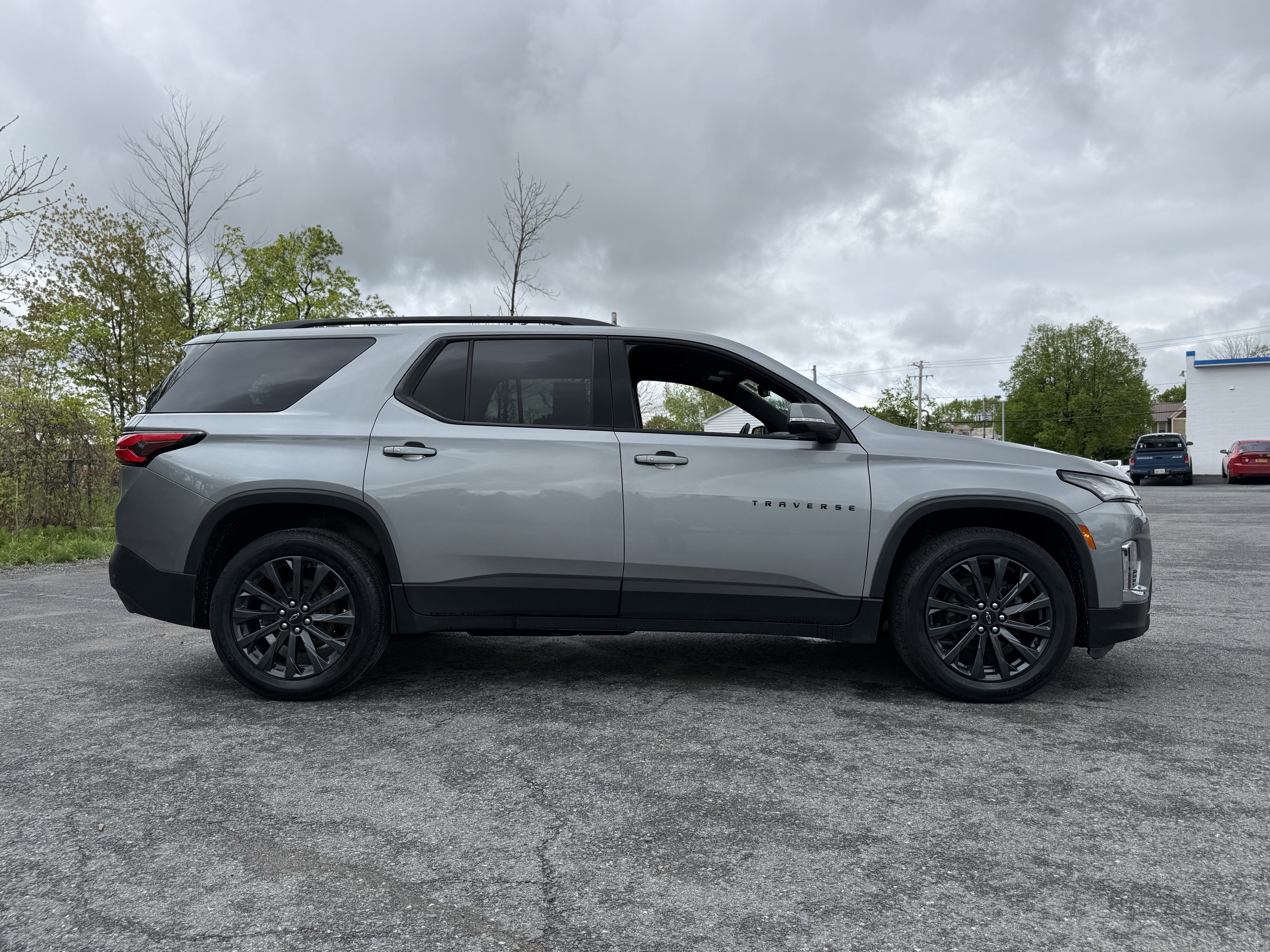 2023 Chevrolet Traverse RS