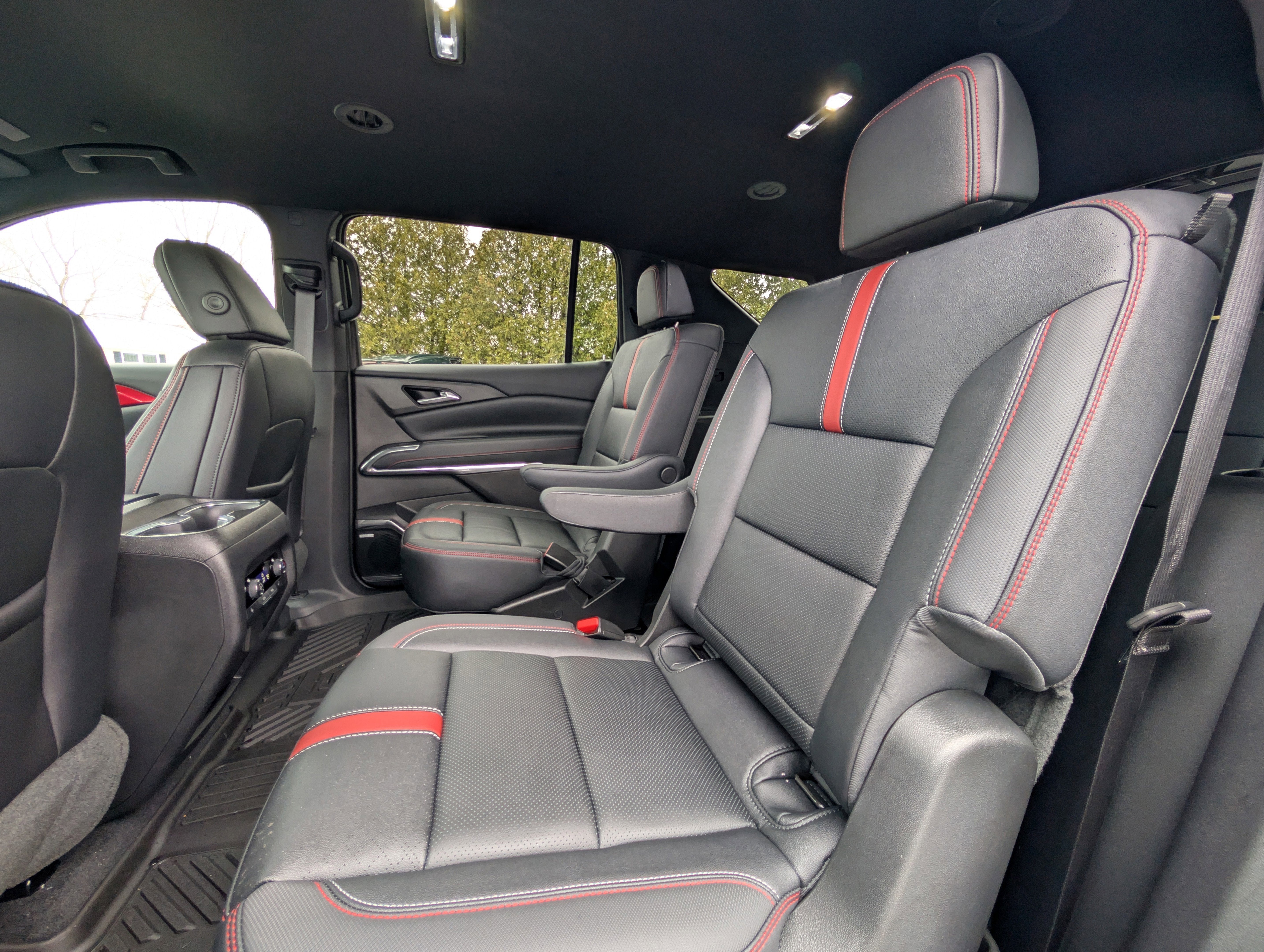 2025 Chevrolet Traverse RS